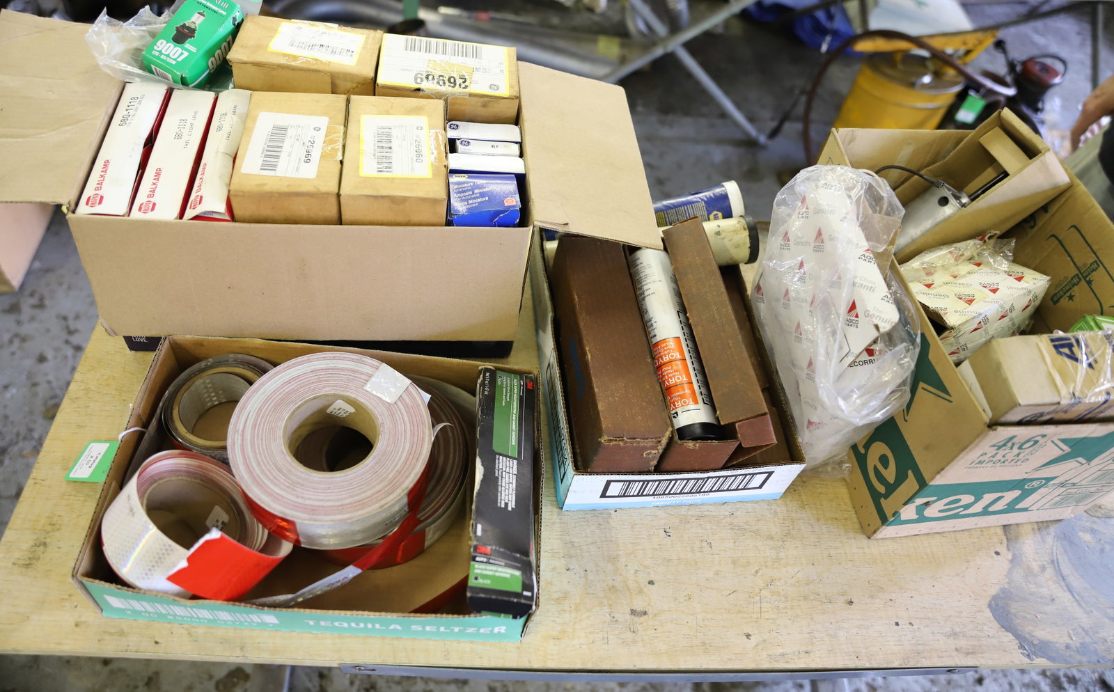 LOT OF REPLACEMENT PARTS: INCLUDING: TAIL LIGHT LENSES, LAMPS, REFLECTIVE TAPE, GREASE, AGCO PARTS IN BOXES AND MORE. PLEASE READ CAREFULLY - THIS IS AN ONLINE AND ABSENTEE BID ONLY AUCTION. THERE WILL BE A PREVIEW ON SATURDAY
