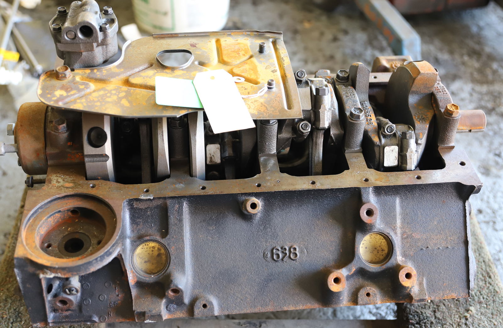 CHEVY 350 ENGINE (1 of 4)