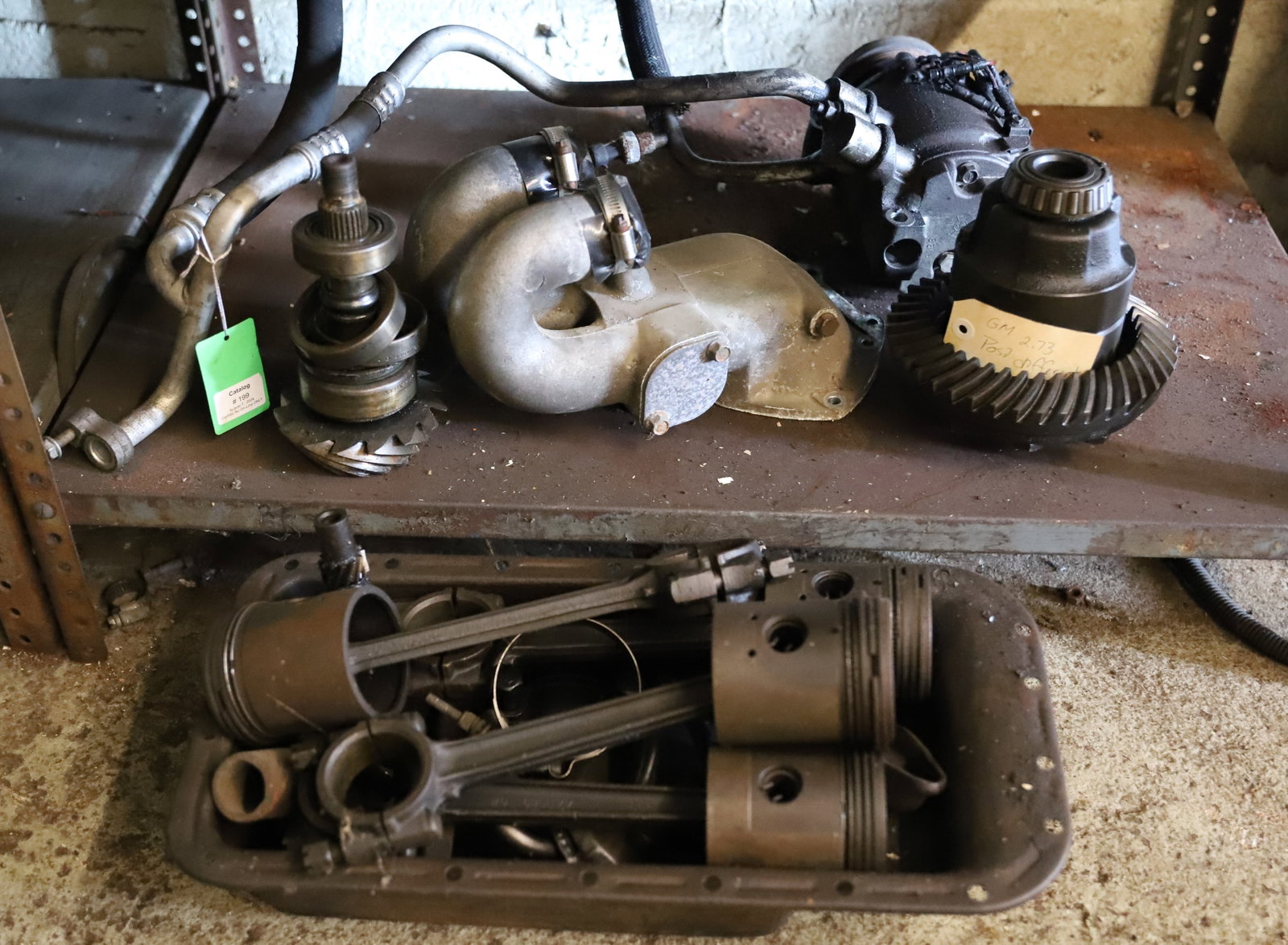 AUTO PART LOT: POST DIFFERENTIAL. GM 2.73. AND OTHERS. SEE PHOTOS. PLEASE READ CAREFULLY - THIS IS AN ONLINE AND ABSENTEE BID ONLY AUCTION. THERE WILL BE A PREVIEW ON SATURDAY AUGUST 17TH FROM 9:00 AM TILL 1:00 PM T