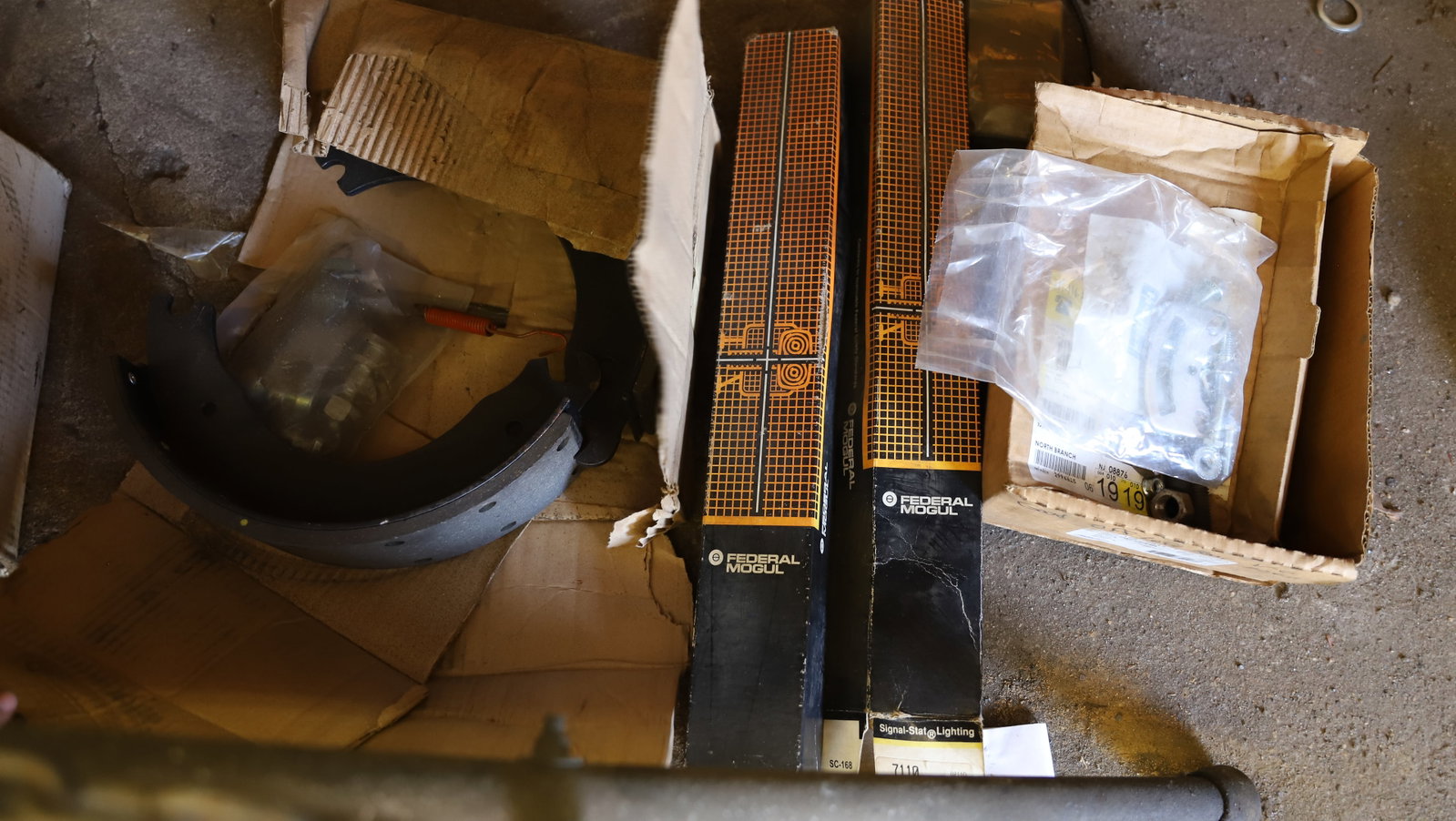 LOT OF VEHICLE PARTS: EMERGENCY LIGHTING, BRAKE SHOES AND MORE PLEASE READ CAREFULLY - THIS IS AN ONLINE AND ABSENTEE BID ONLY AUCTION. THERE WILL BE A PREVIEW ON SATURDAY AUGUST 17TH FROM 9:00 AM TILL 1:00 PM TO VIEW THE 