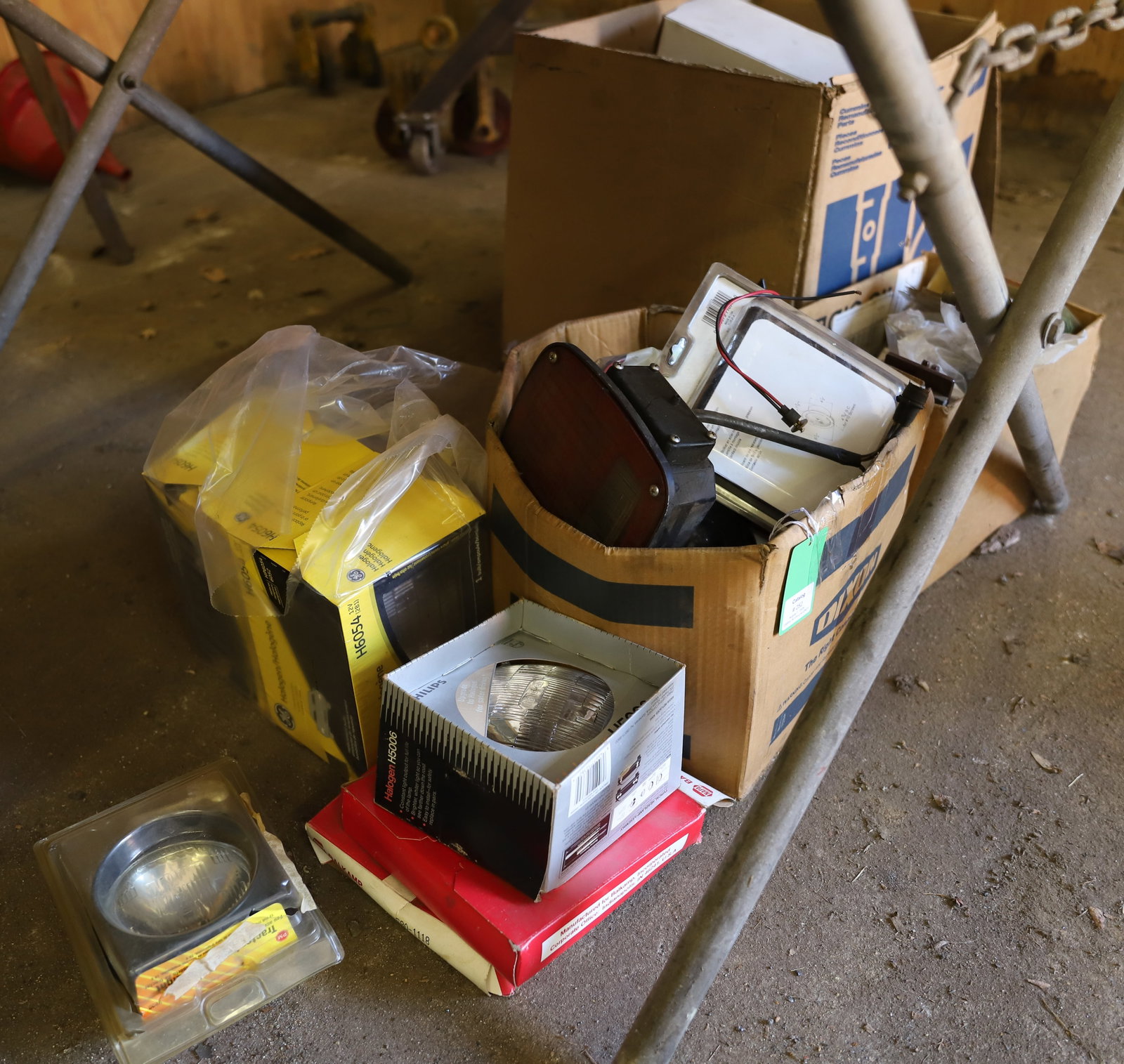AUTOMOTIVE PARTS: HEADLIGHTS, TAIL LIGHTS, DISTRIBUTOR CAP AND MORE PLEASE READ CAREFULLY - THIS IS AN ONLINE AND ABSENTEE BID ONLY AUCTION. THERE WILL BE A PREVIEW ON SATURDAY AUGUST 17TH FROM 9:00 AM TILL 1:00 PM TO 