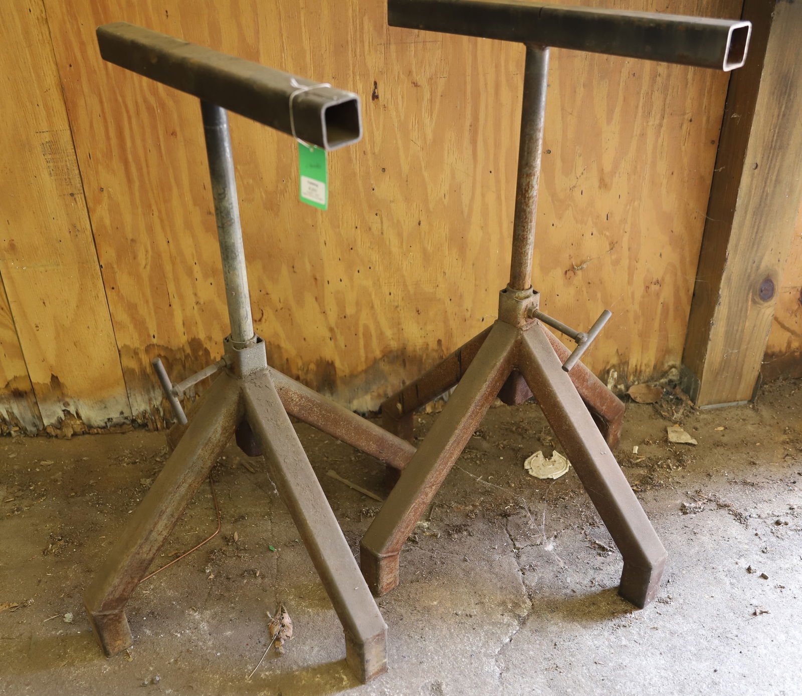 PAIR OF METAL STANDS (1 of 1)