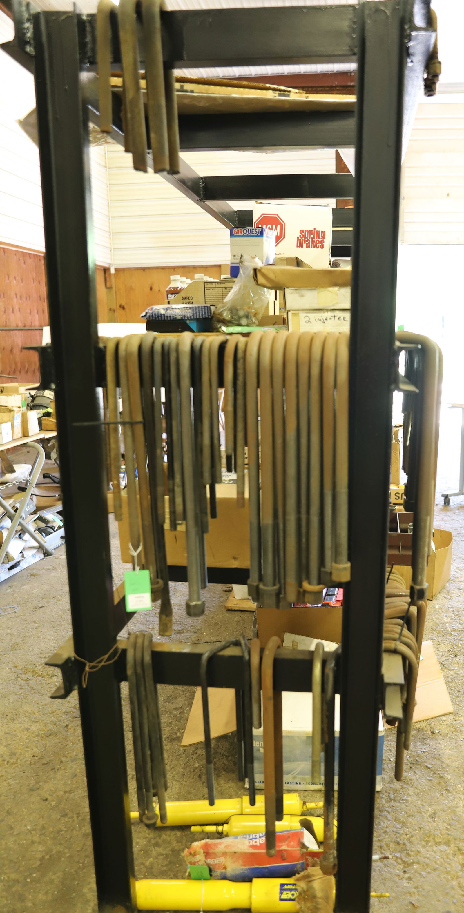 LARGE LOT OF U BOLTS (1 of 2)