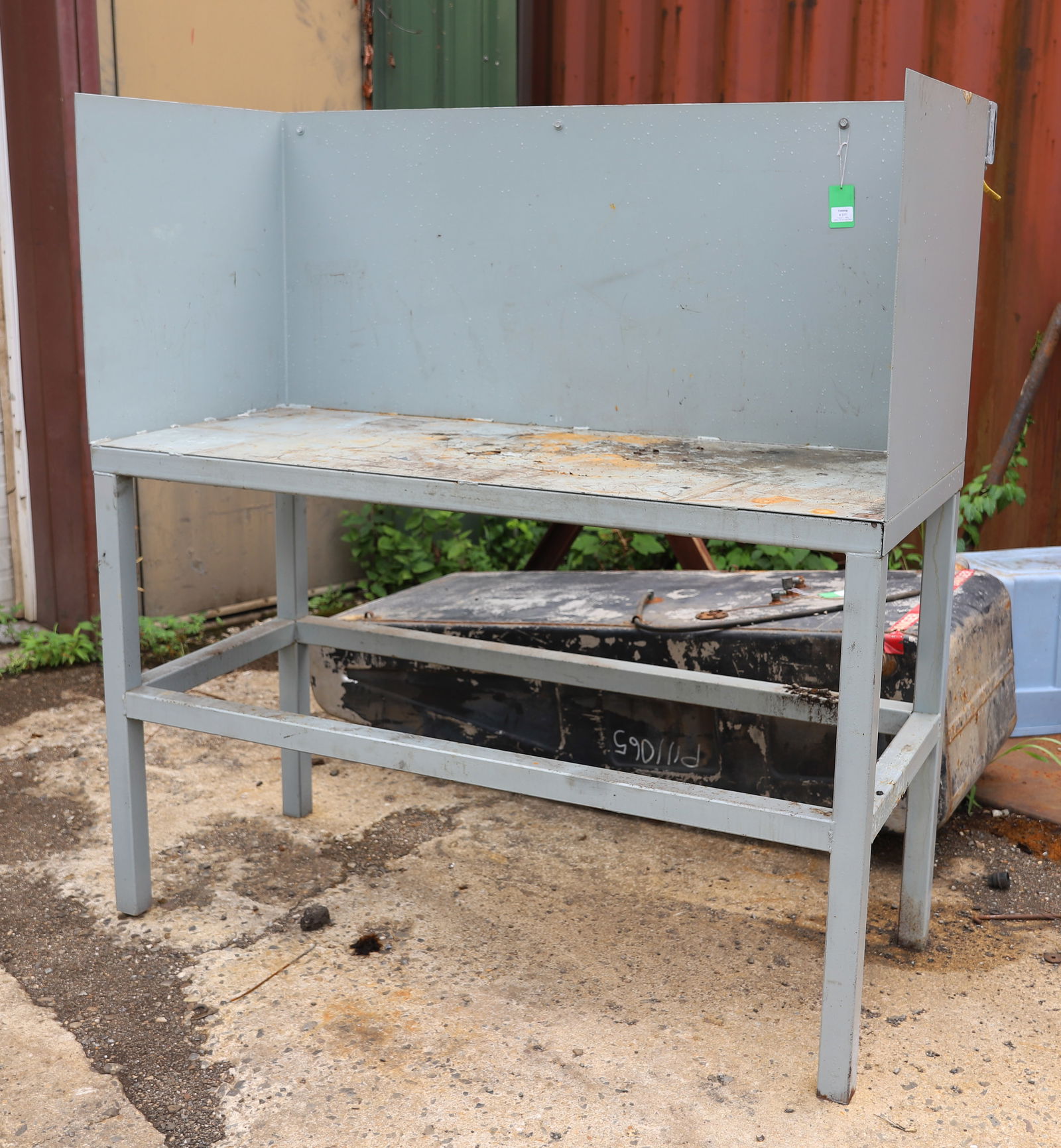 INDUSTRIAL WORK TABLE (1 of 3)