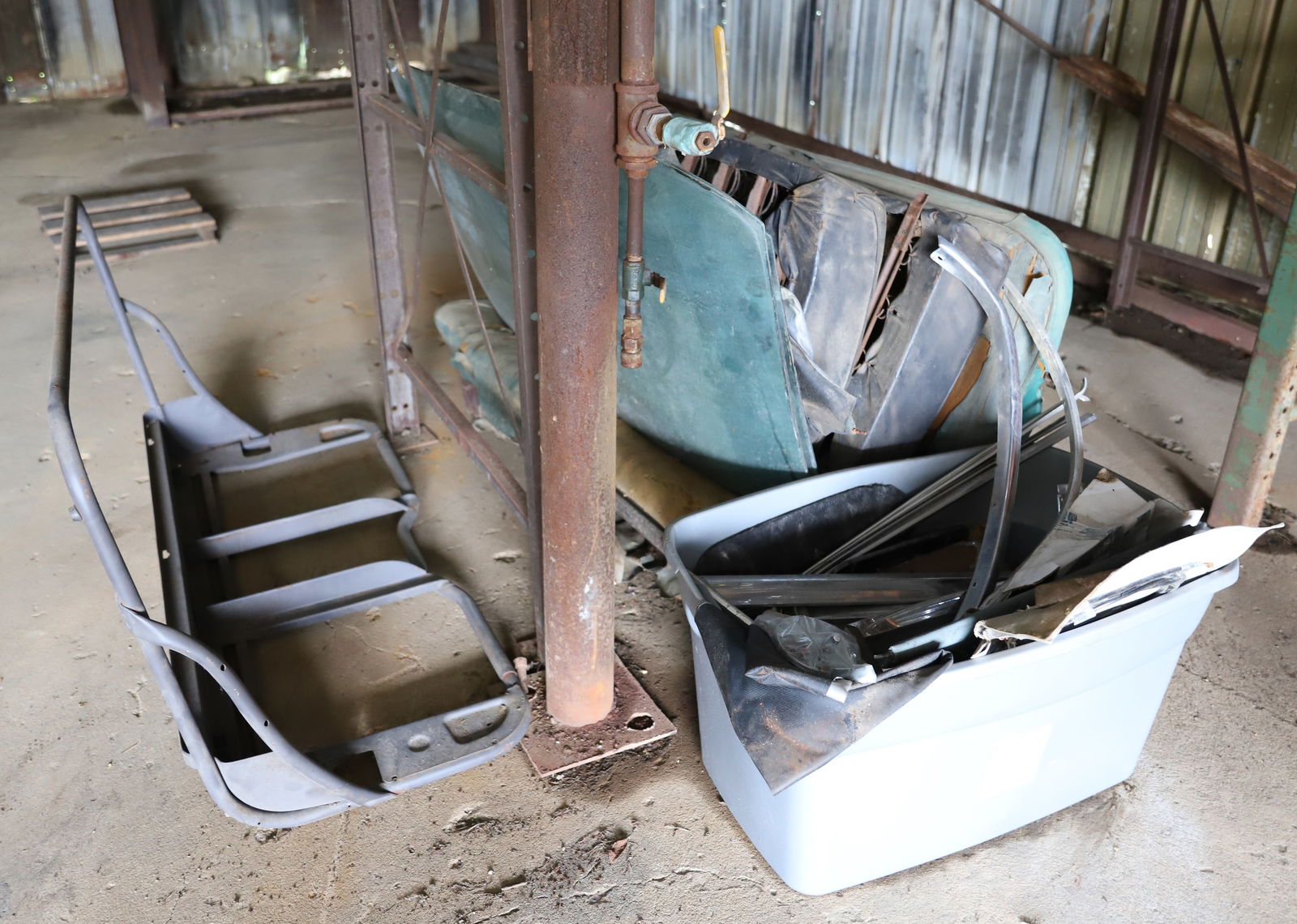 CAR BODY LOT (1 of 4)