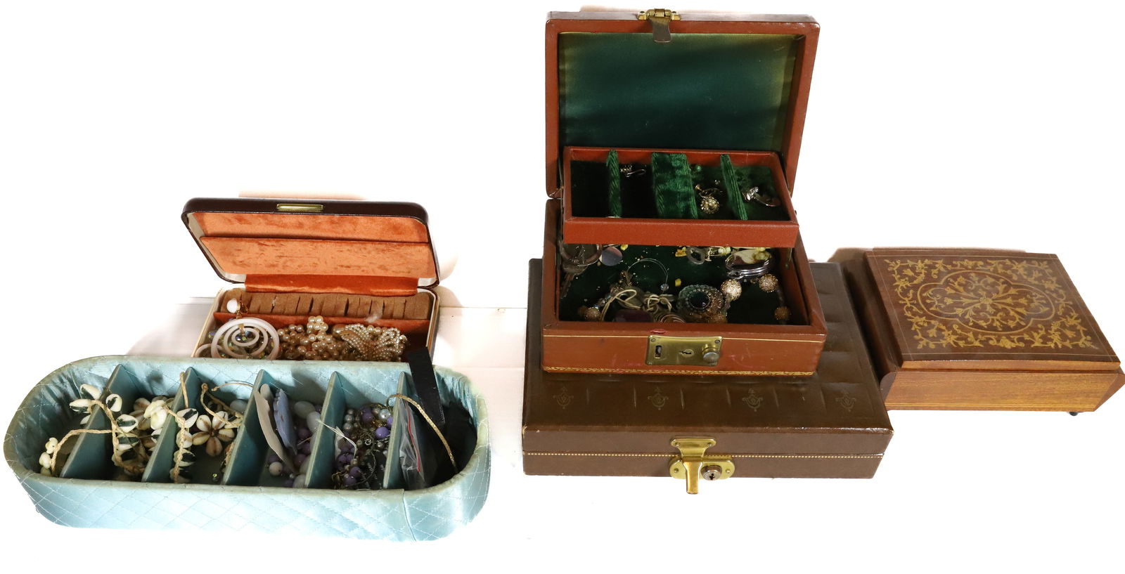 SMALL LOT BROKEN JEWELRY BOXES: ITALY MUSIC BOX NOT WORKING, JEWELRY BOXES, BROKEN JEWELRY AND BEADS 12' X 14" PLEASE READ CAREFULLY – THIS IS AN ONSITE ONLINE ONLY AUCTION. The Address is 206 Market St. Bangor, Pa. 18013