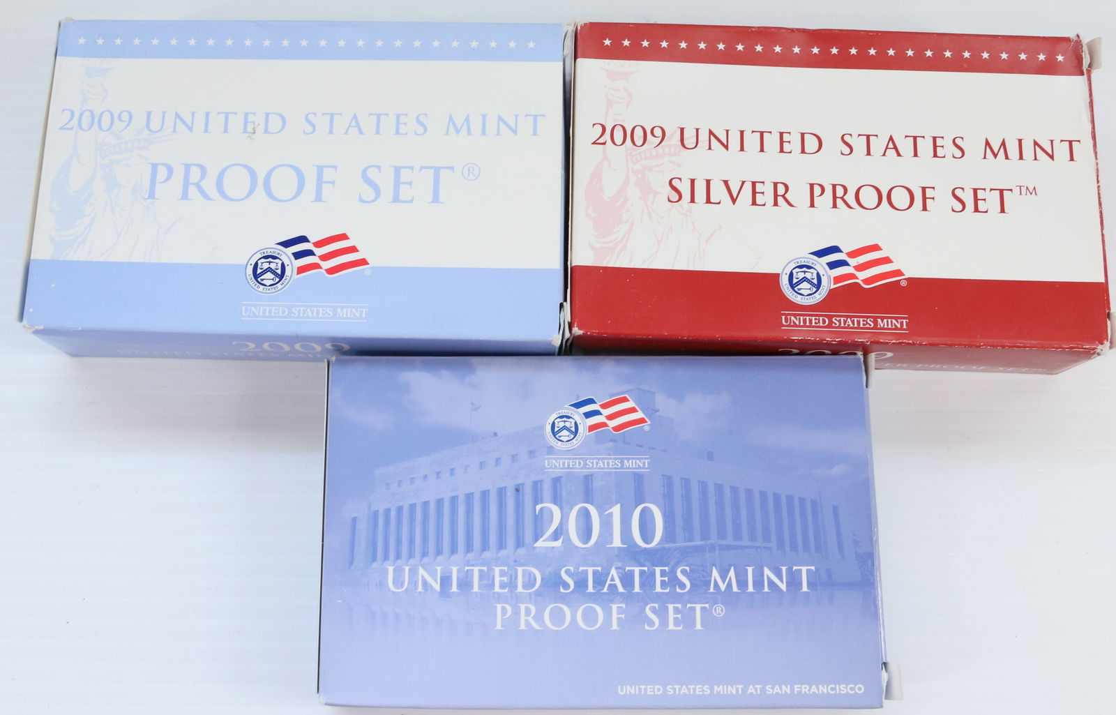 UNITED STATES MINT AND MINT SILVER PROOF SETS (1 of 4)