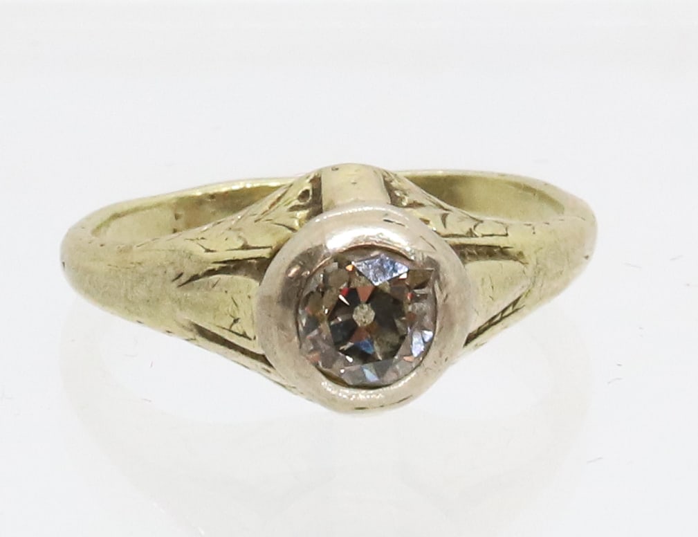 18K DIAMOND RING (1 of 4)