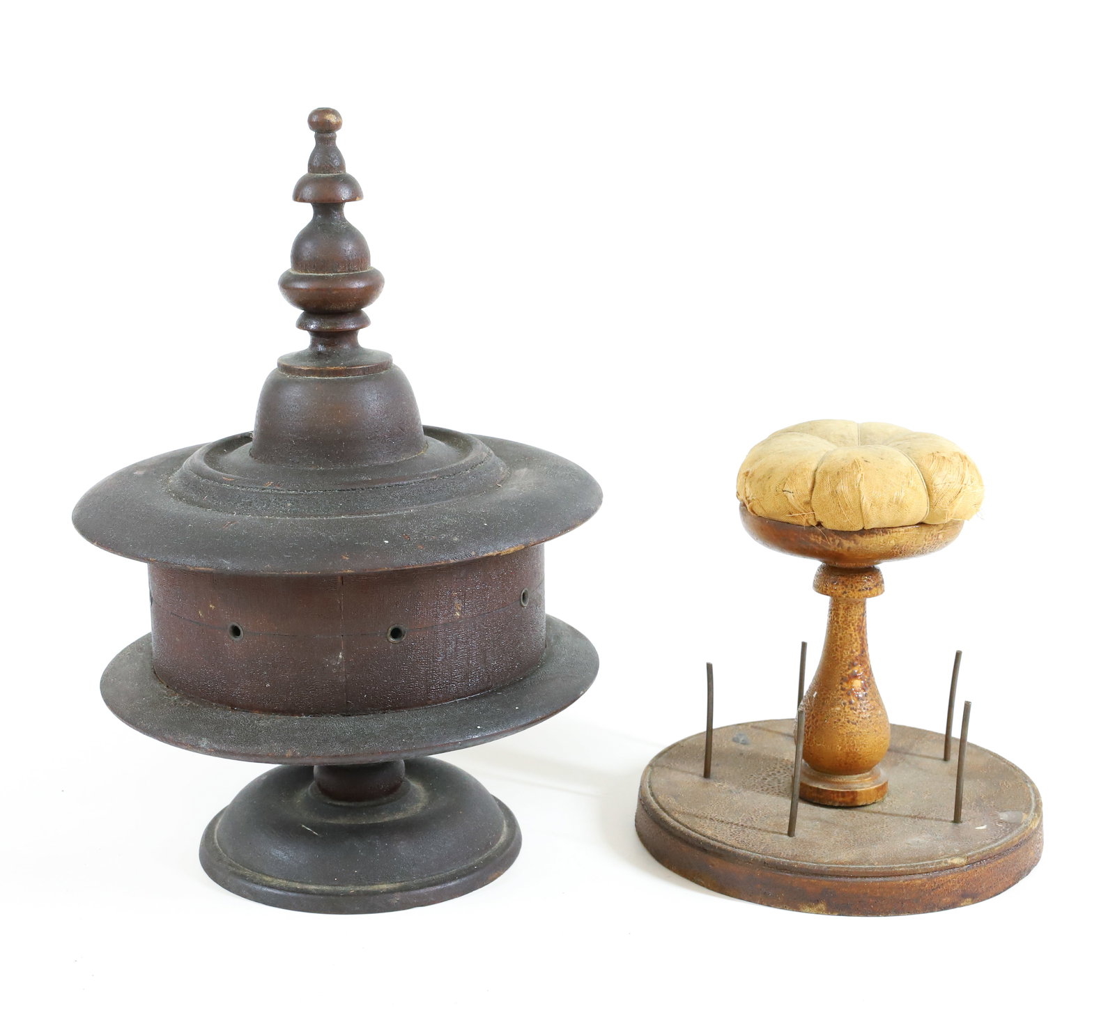 SHAKER PINCUSHION/SPOOL HOLDER (1 of 4)