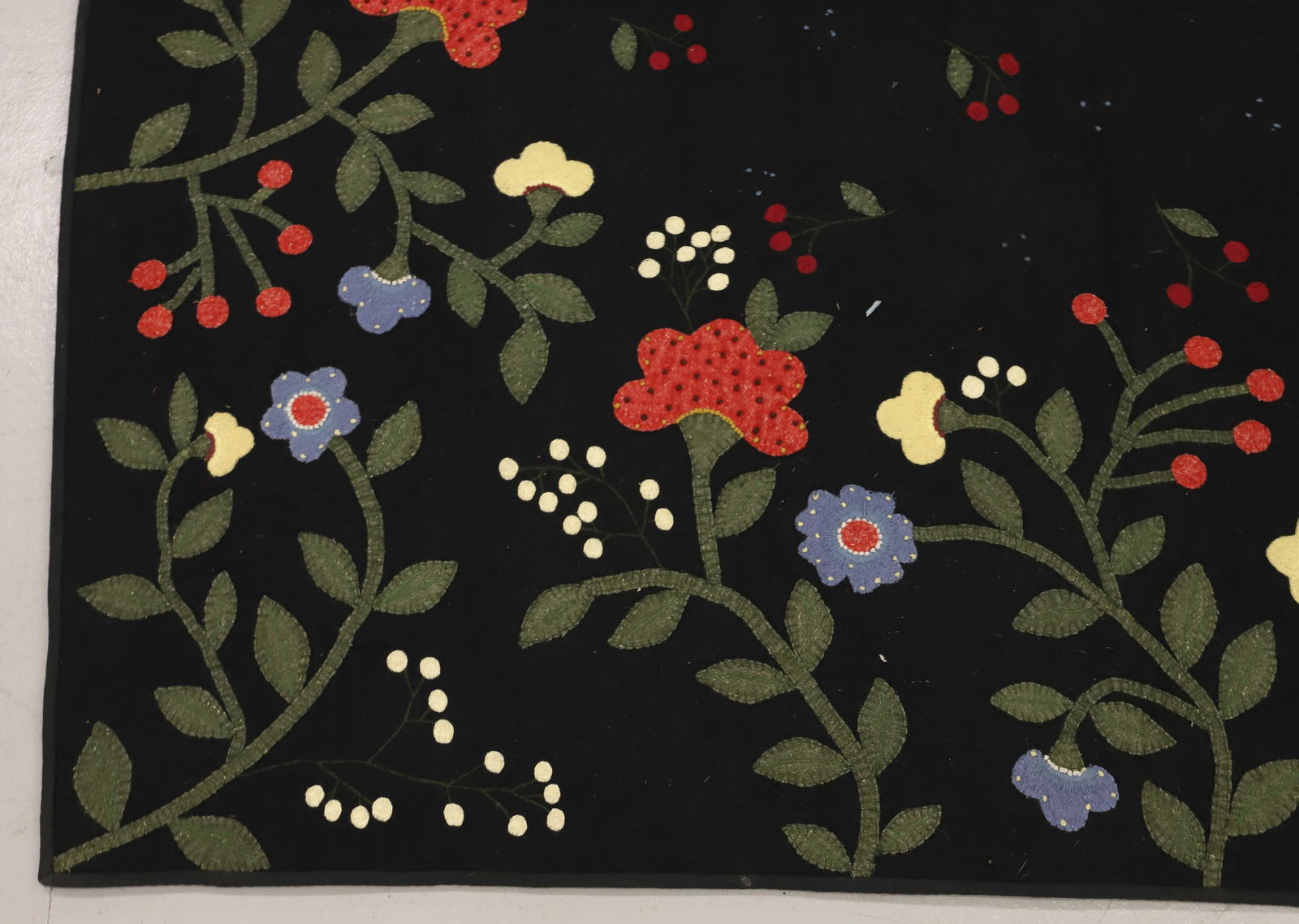 HEAVY WOOL WALL HANGING (1 of 5)