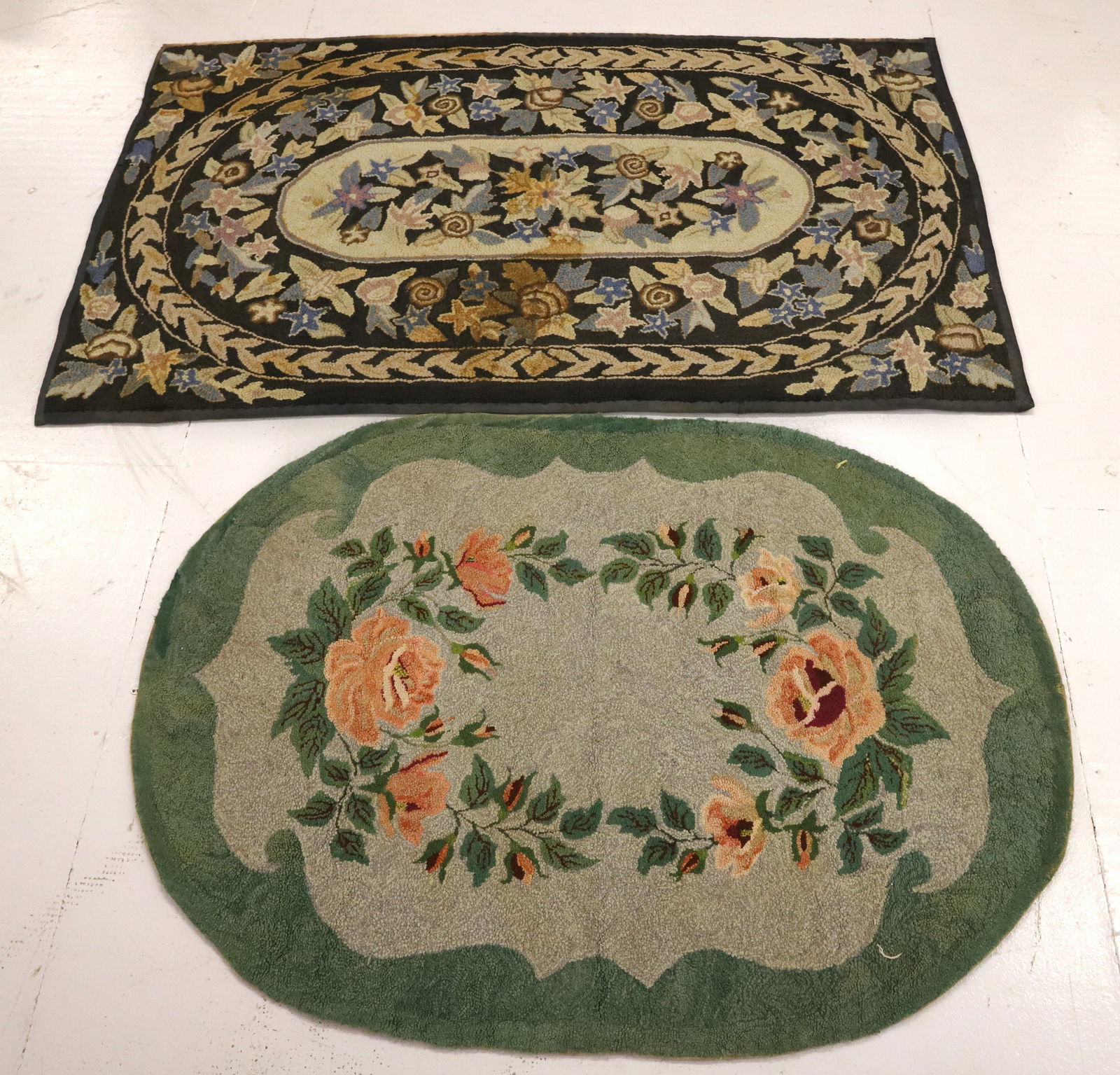 LOT OF TWO HOOKED RUGS (1 of 5)