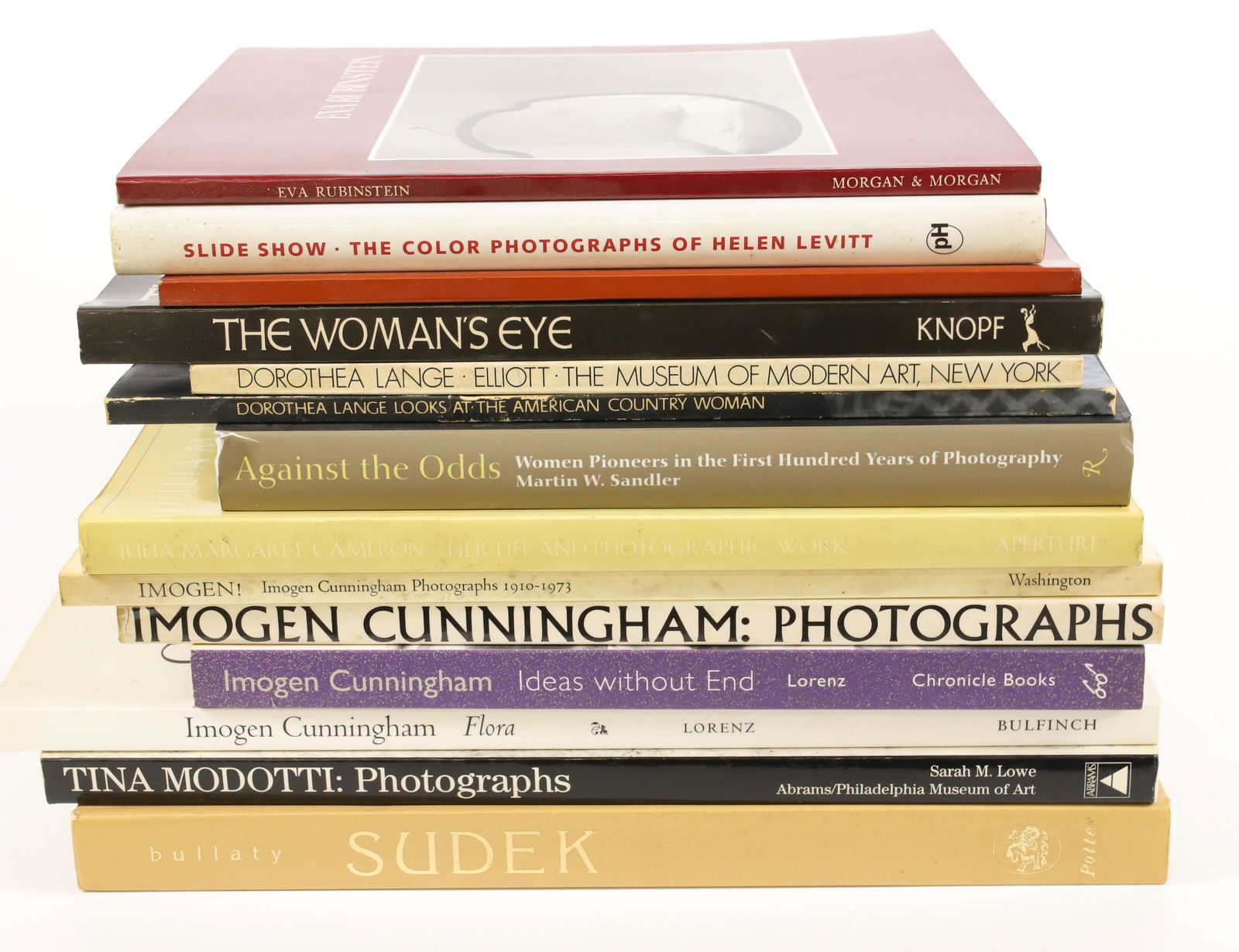 LOT OF PHOTOGRAPHY ART BOOKS, IMOGEN CUNNINGHAM AND MORE: INCLUDING: EVA RUBINSTEIN (1974). SLIDE SHOW, THE COLOR PHOTOGRAPHS OF HELEN LEVITT (2005). THE WOMAN'S EYE (1973). LILIANE DE COCK (1973). DOROTHEA LANGE (MOMA, 1966). DOROTHEA LANGE LOOKS AT THE AME