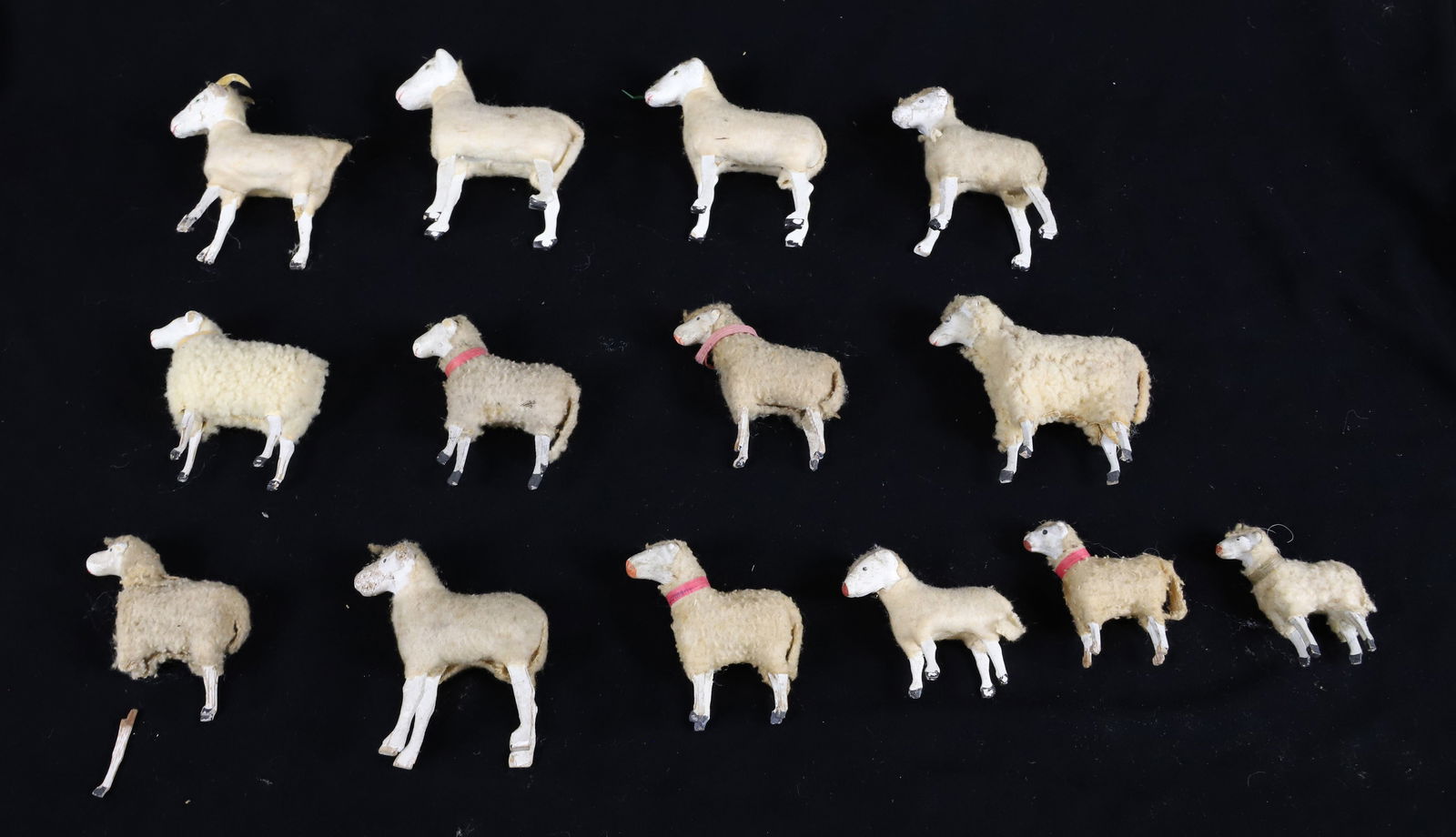 LOT OF GERMAN WOOLY SHEEP (1 of 4)