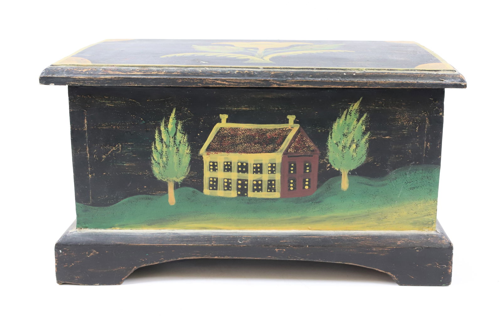 FOLK ART MINIATURE BLANKET CHEST (1 of 6)