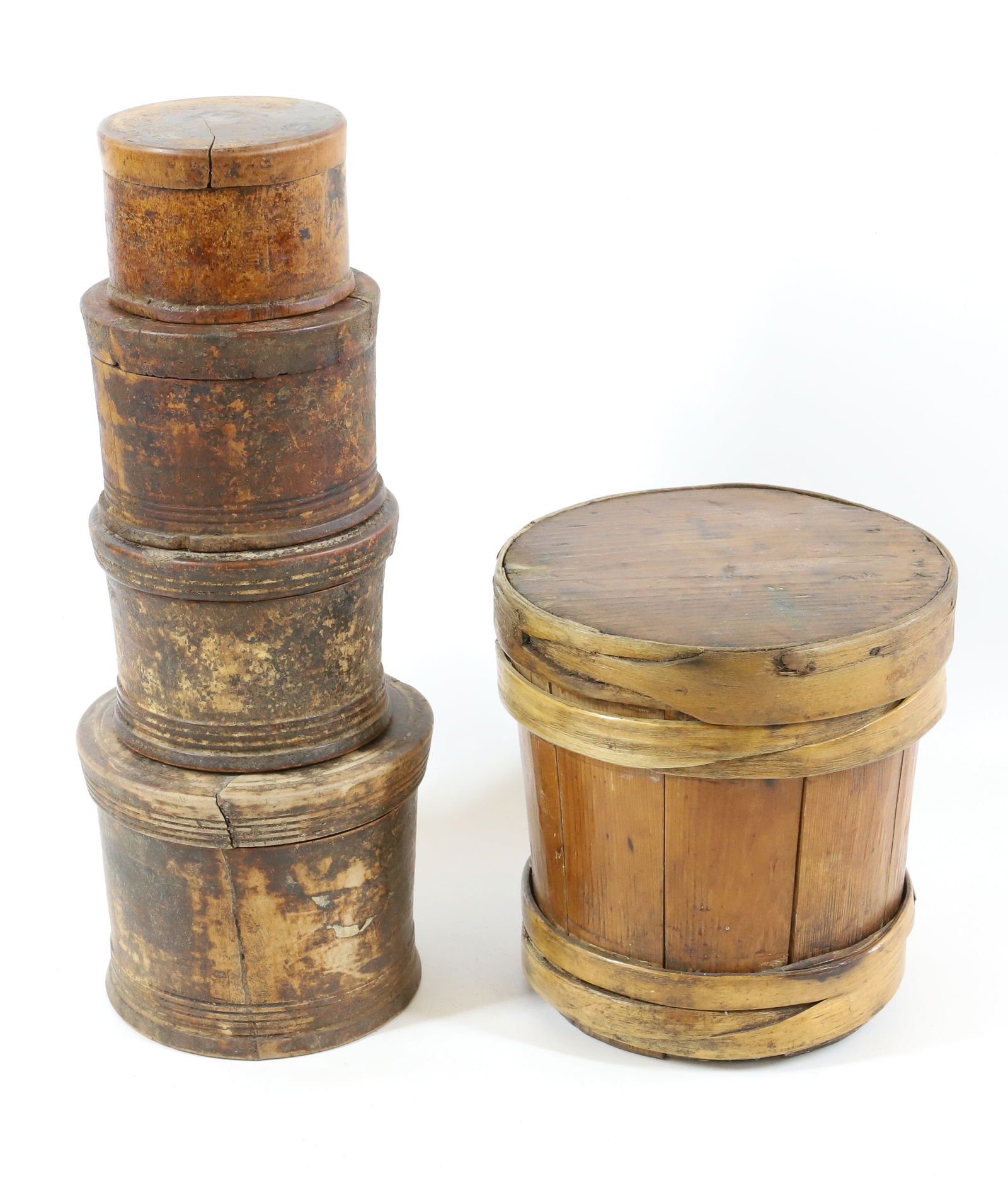 LOT OF LIDDED WOODEN CONTAINERS (1 of 7)