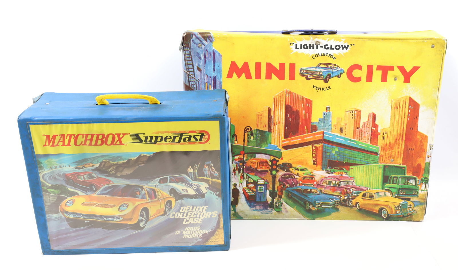 LOT OF MATCHBOX CARS AND CASE (1 of 6)
