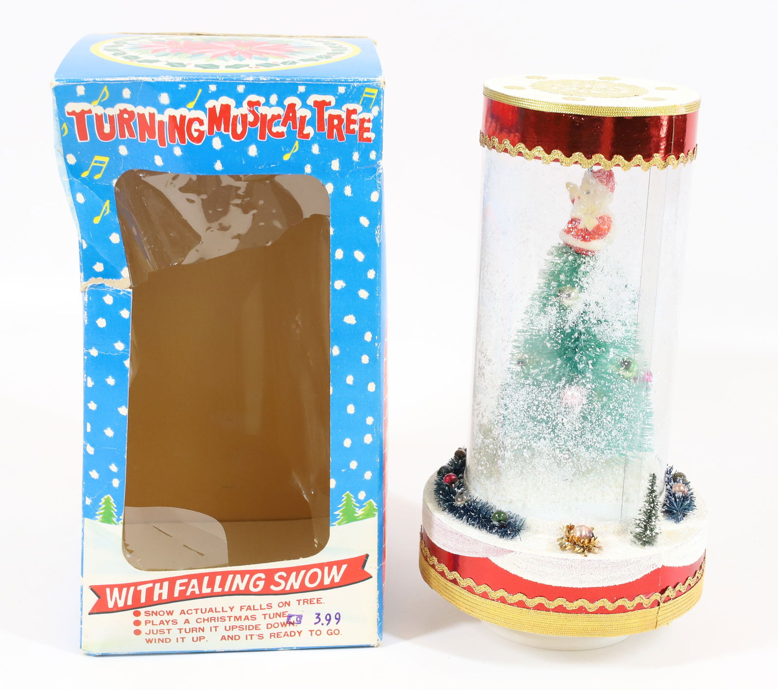 TURNING MUSICAL CHRISTMAS TREE (1 of 5)