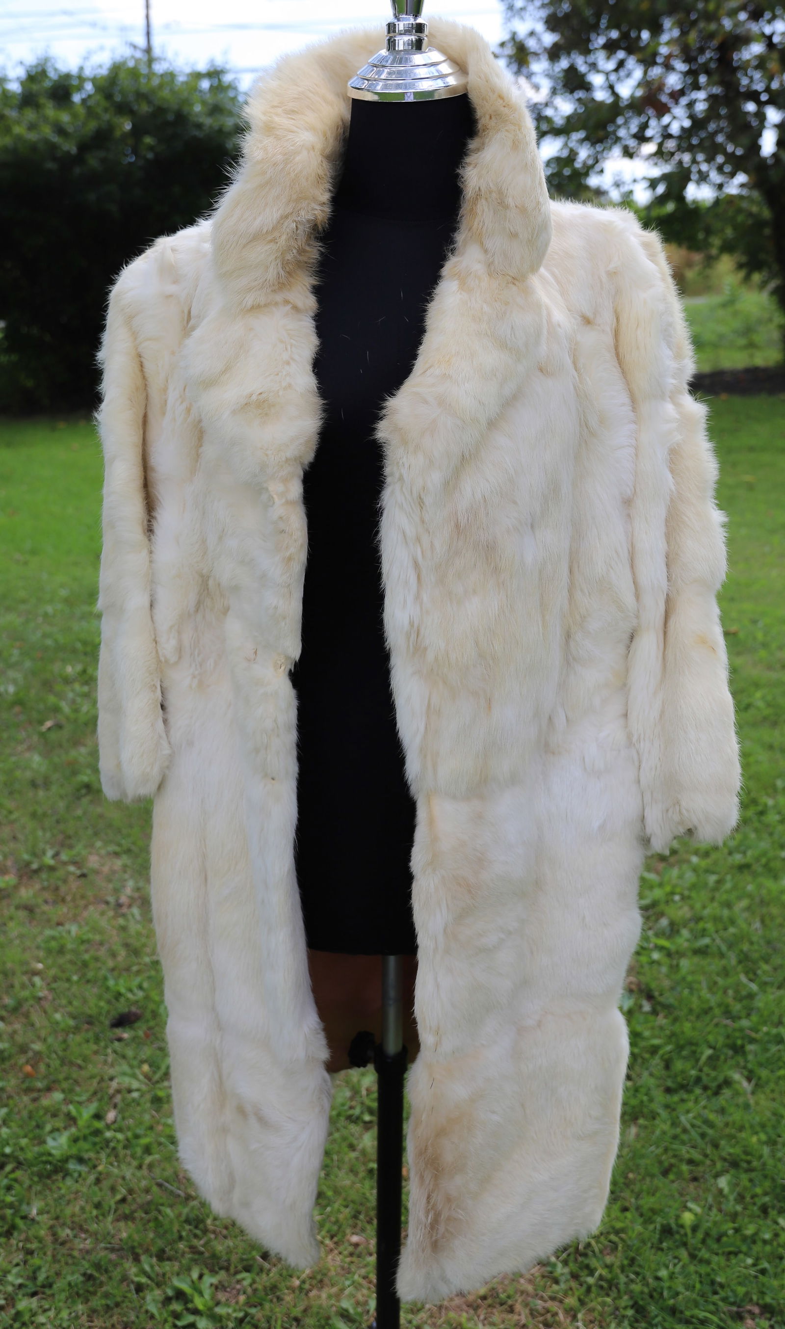 VINTAGE RABBIT FUR COAT (1 of 4)
