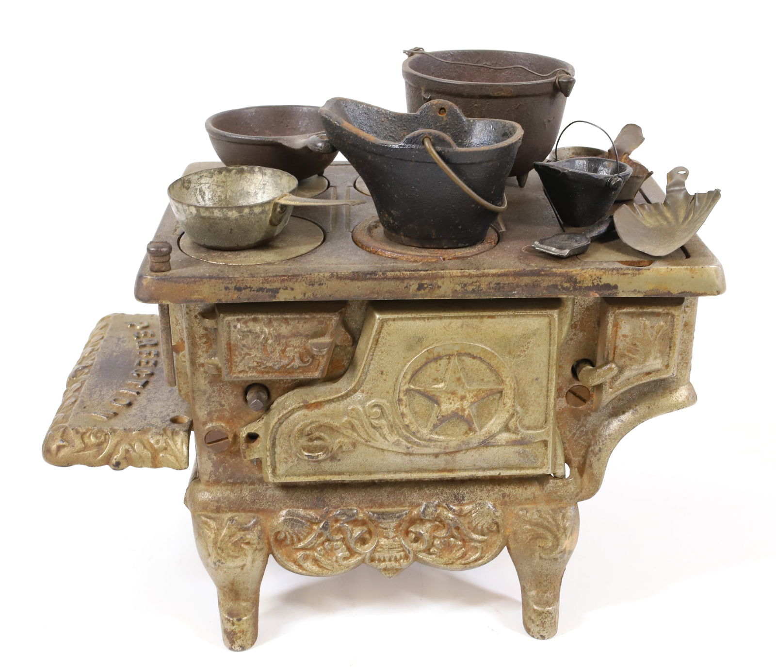 CAST IRON PERFECTION CHILDS TOY STOVE (1 of 8)
