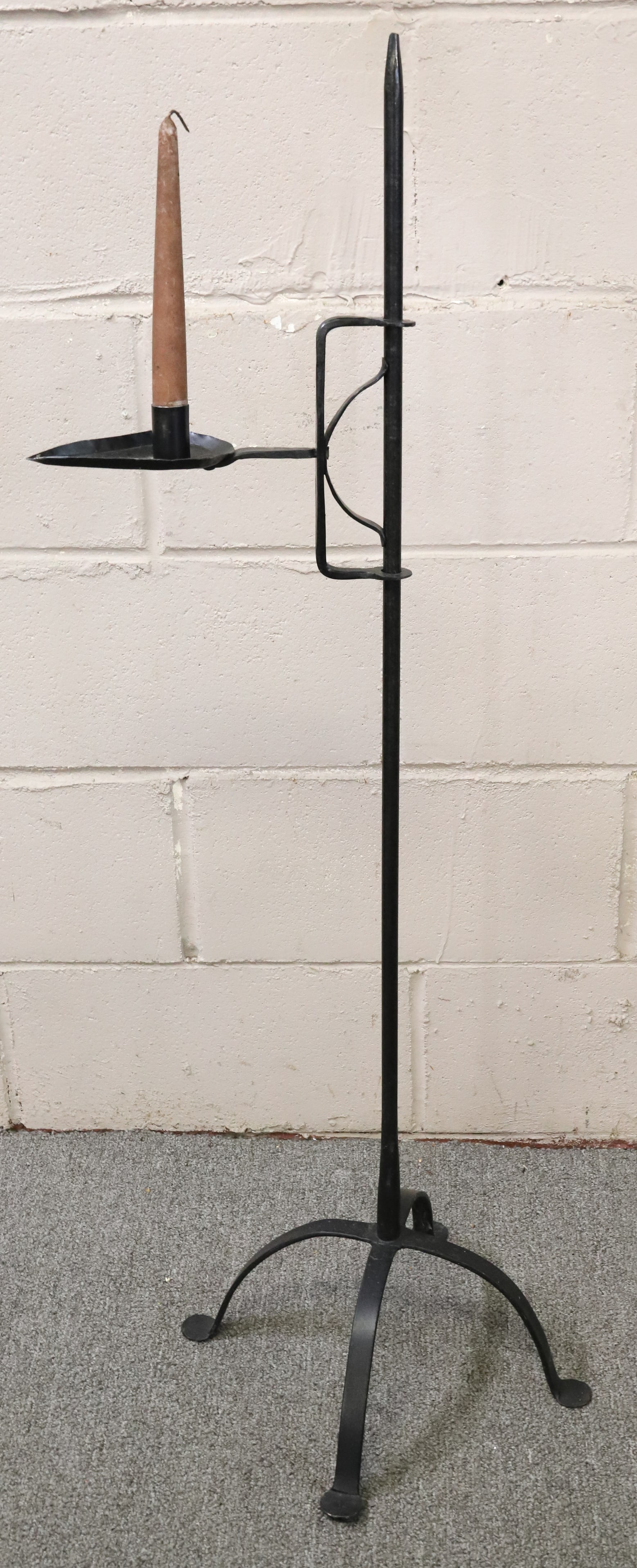 WROUGHT IRON CANDLE FLOOR LIGHT (1 of 2)