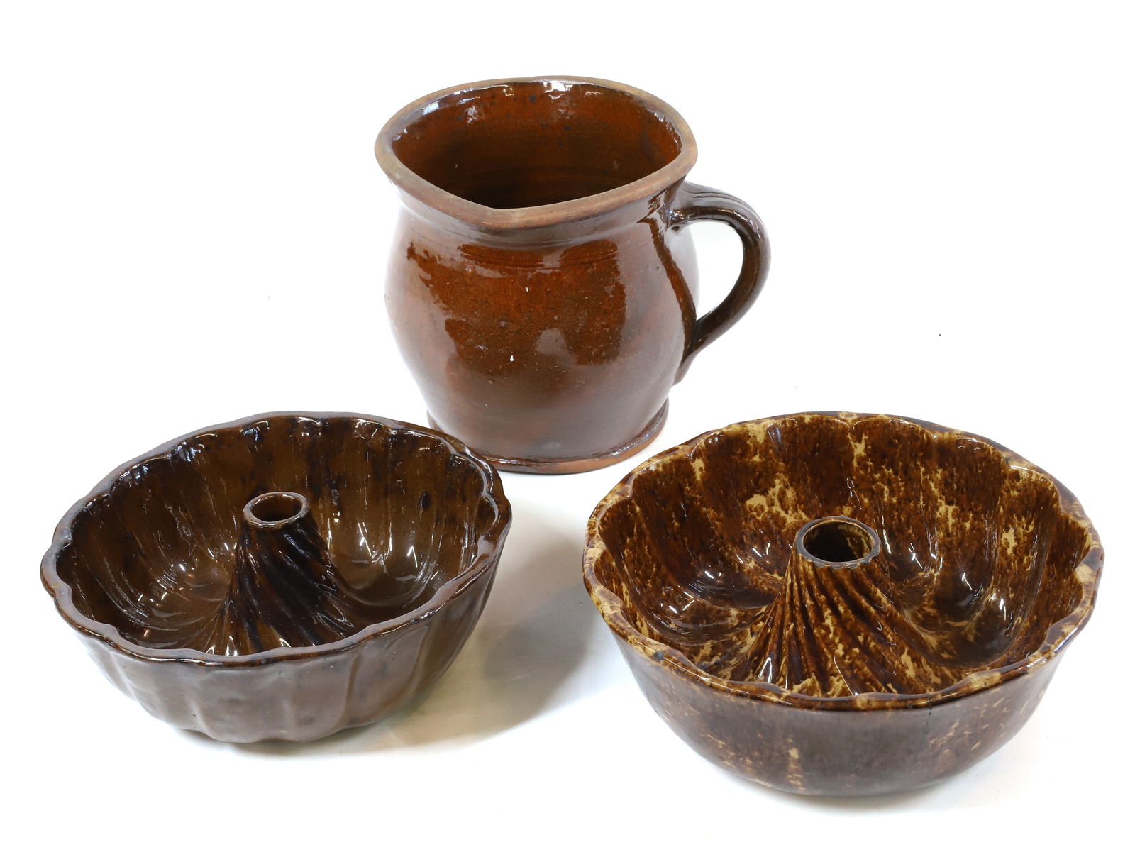 ANTIQUE REDWARE POTTERY LOT (1 of 5)