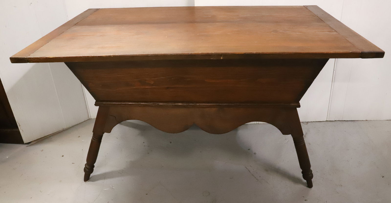 ANTIQUE LIFT LID DOUGH TABLE (1 of 6)