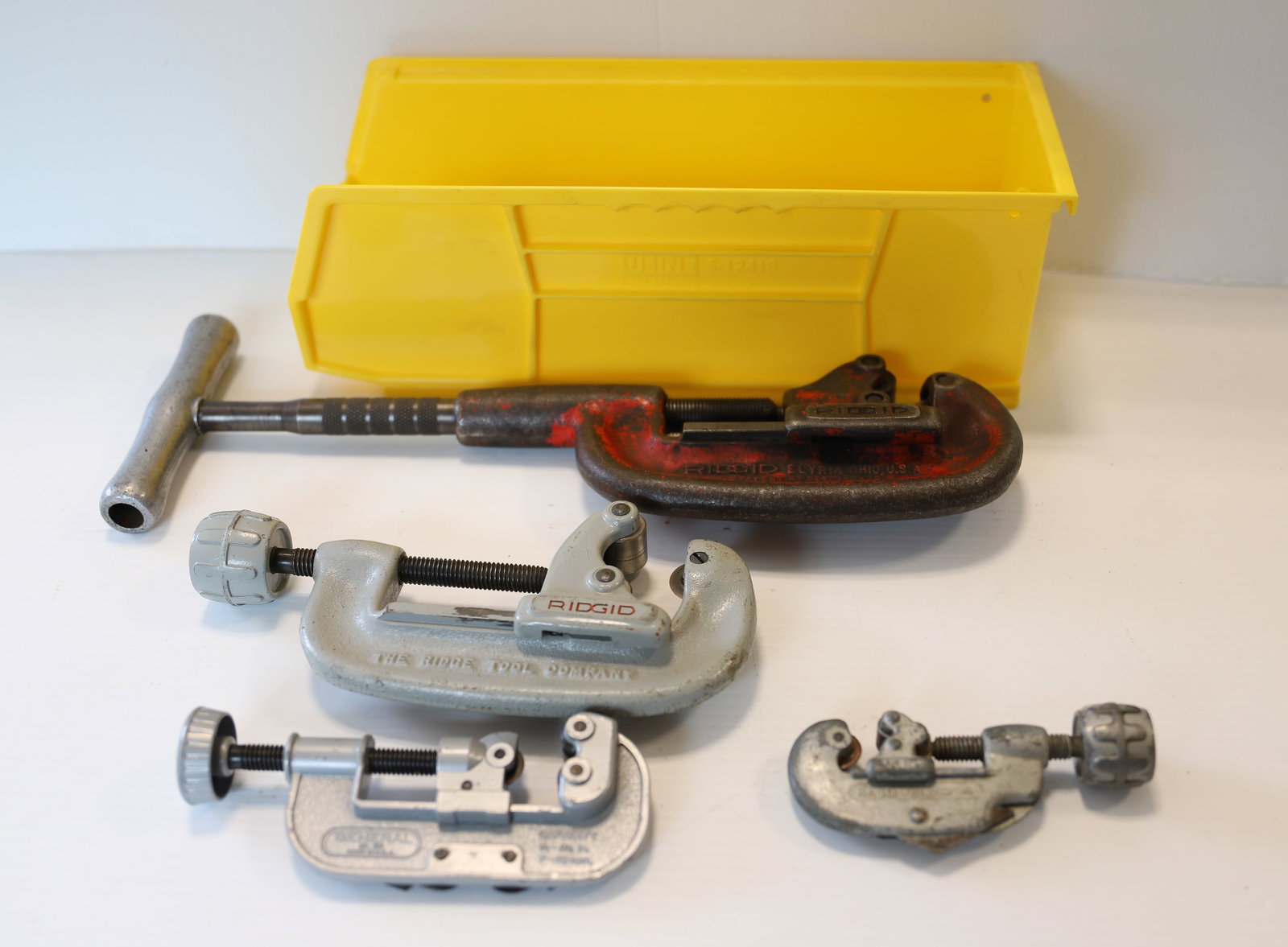 PIPE CUTTERS (1 of 2)