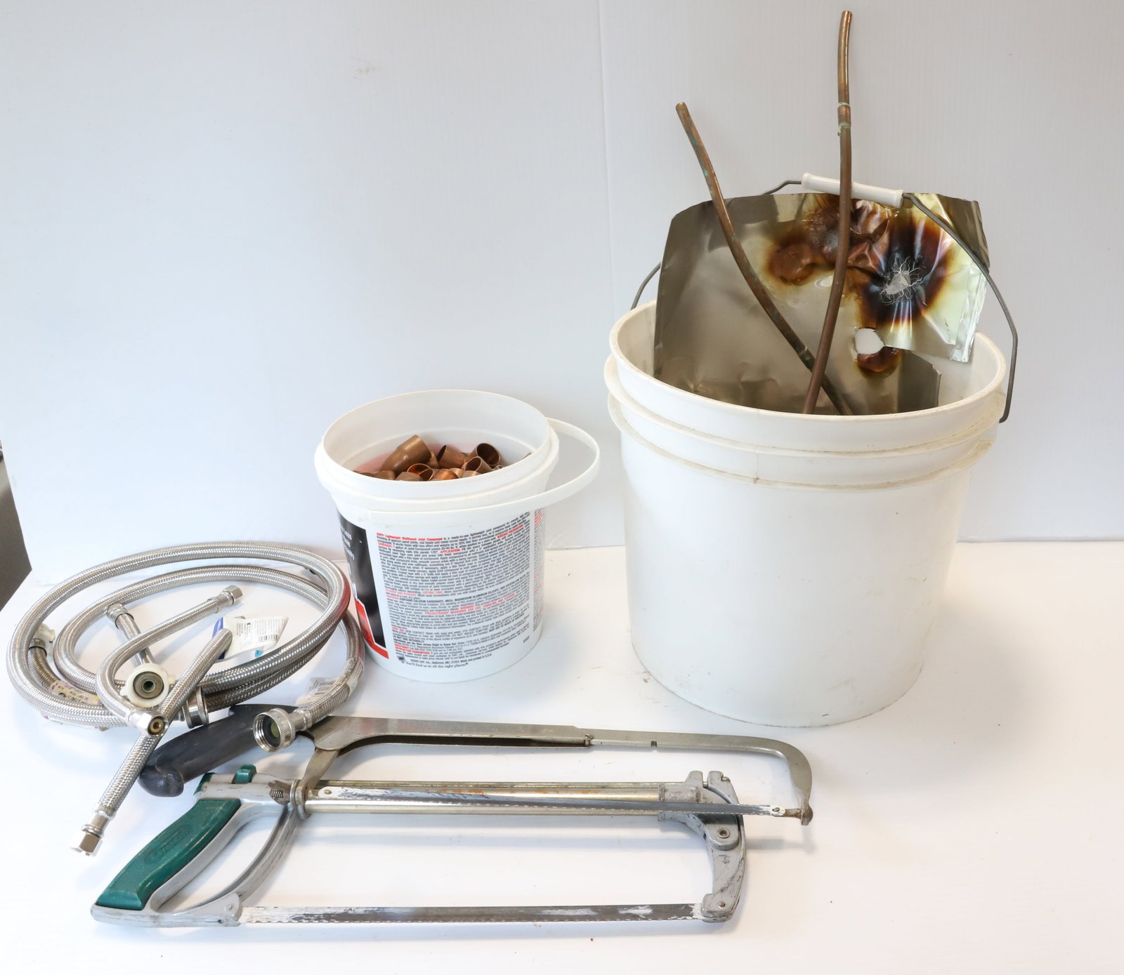 BUCKET OF FITTINGS AND TOOLS: BUCKET OF COPPER FITTINGS AND HACKSAWS AND MORE Terms: THIS SALE IS AN ONLINE ONLY TOOL AND EQUIPMENT AUCTION. PLEASE READ CAREFULLY..... THERE ARE (2) LOCATIONS FOR THE ITEMS LISTED: LOTS 1 TO 286 AR