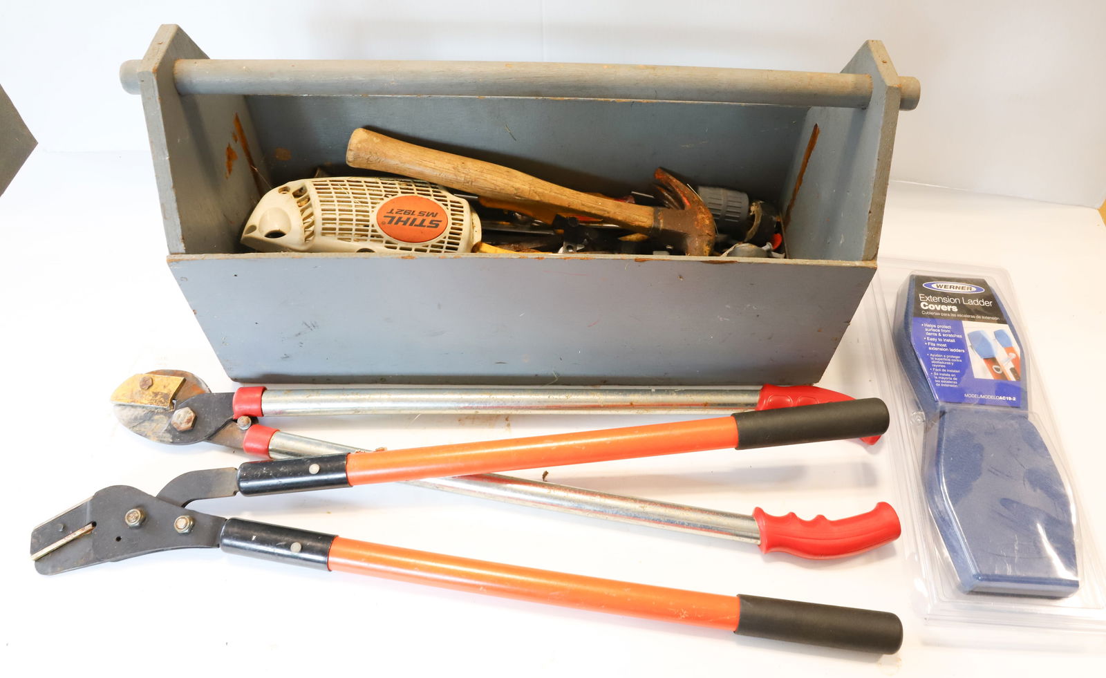 TOOL CARRIER AND TOOLS (1 of 2)