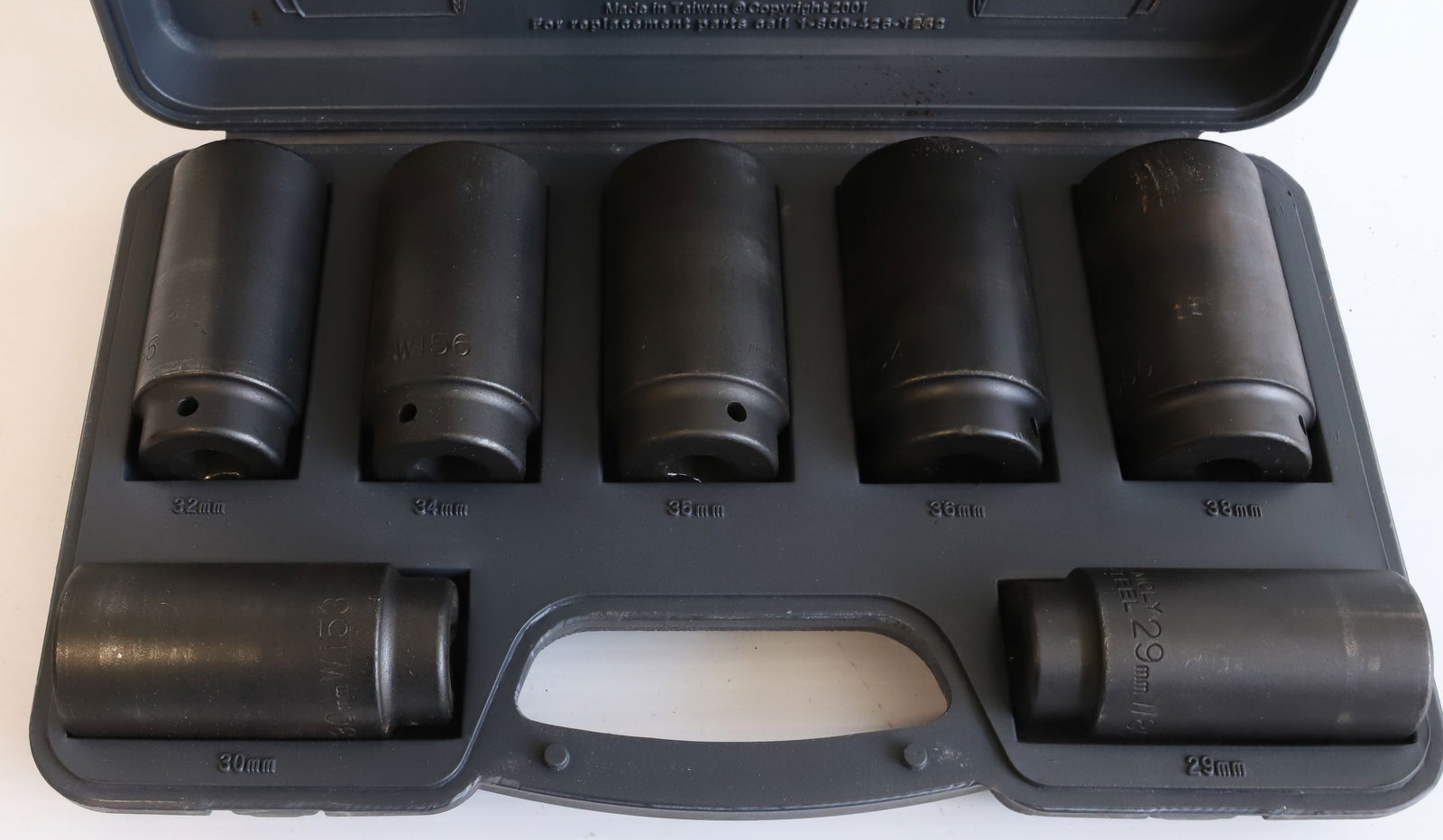 AXLE NUT SOCKET SET (1 of 2)