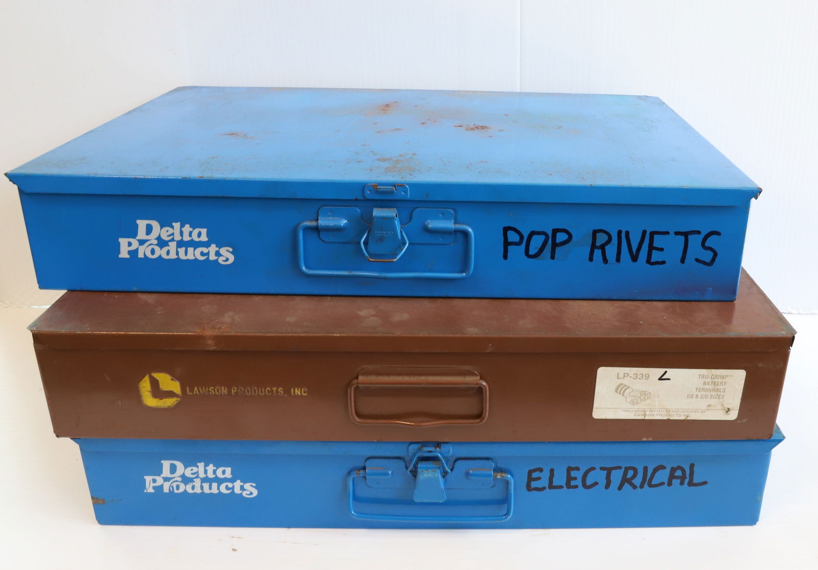 3 STORAGE BOXES WITH CONTENTS (1 of 4)