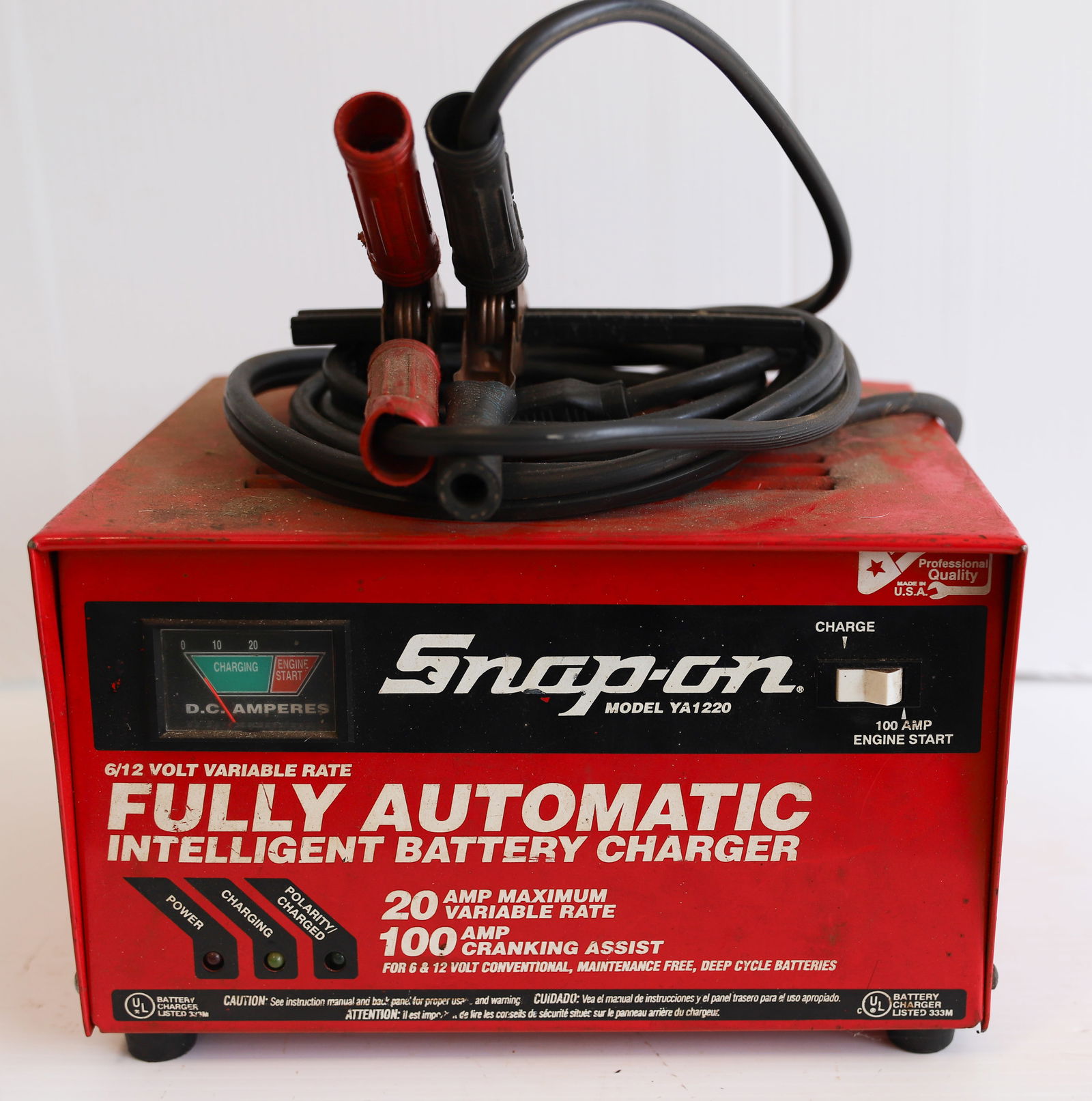 SNAP ON BATTERY CHARGER AND PORTER CABLE METRO (1 of 4)