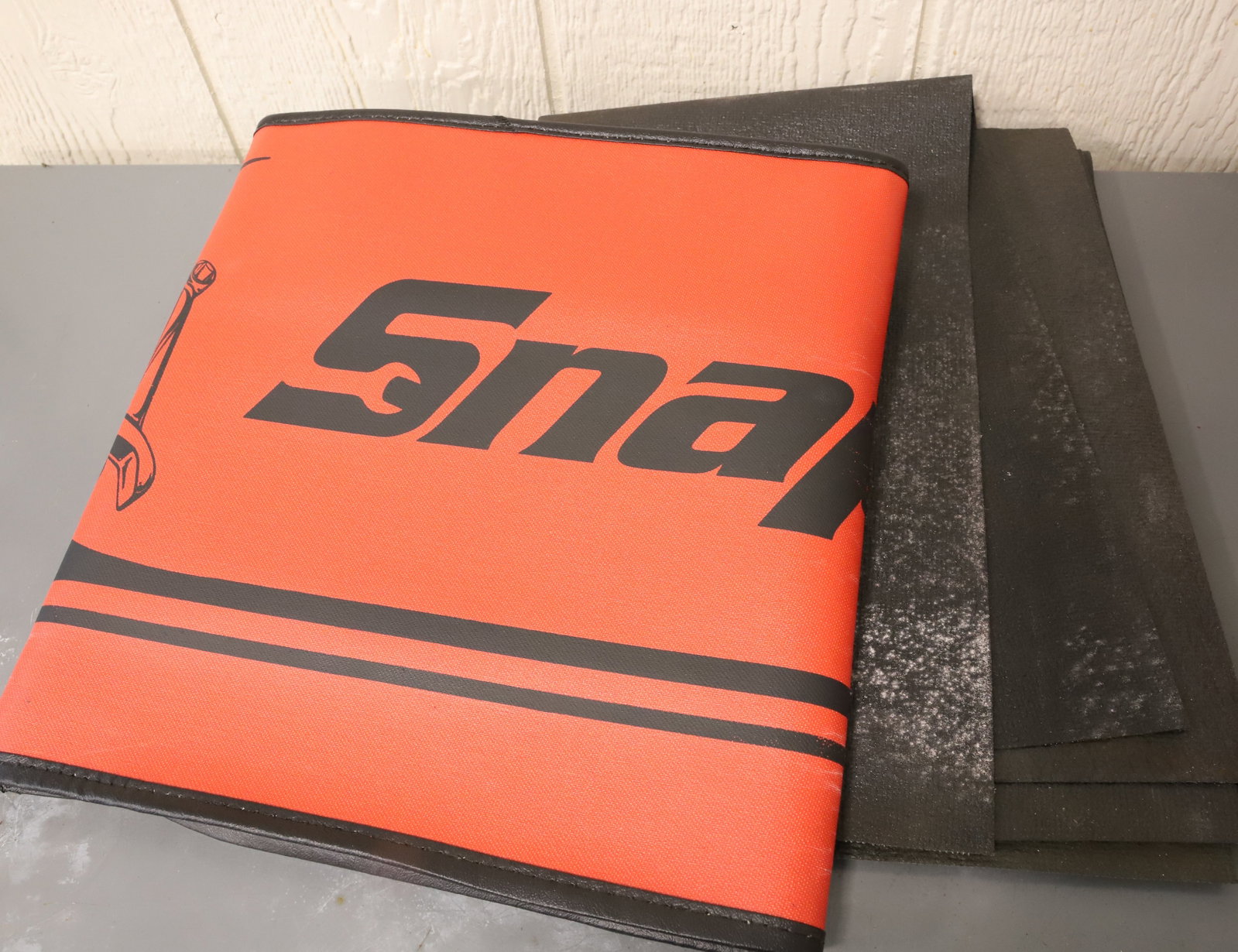 SNAP ON COVER: NEW CK7C FENDER COVER Terms: THIS SALE IS AN ONLINE ONLY TOOL AND EQUIPMENT AUCTION. PLEASE READ CAREFULLY..... THERE ARE (2) LOCATIONS FOR THE ITEMS LISTED: LOTS 1 TO 286 ARE LOCATED AT 15 NEW HAMPTO