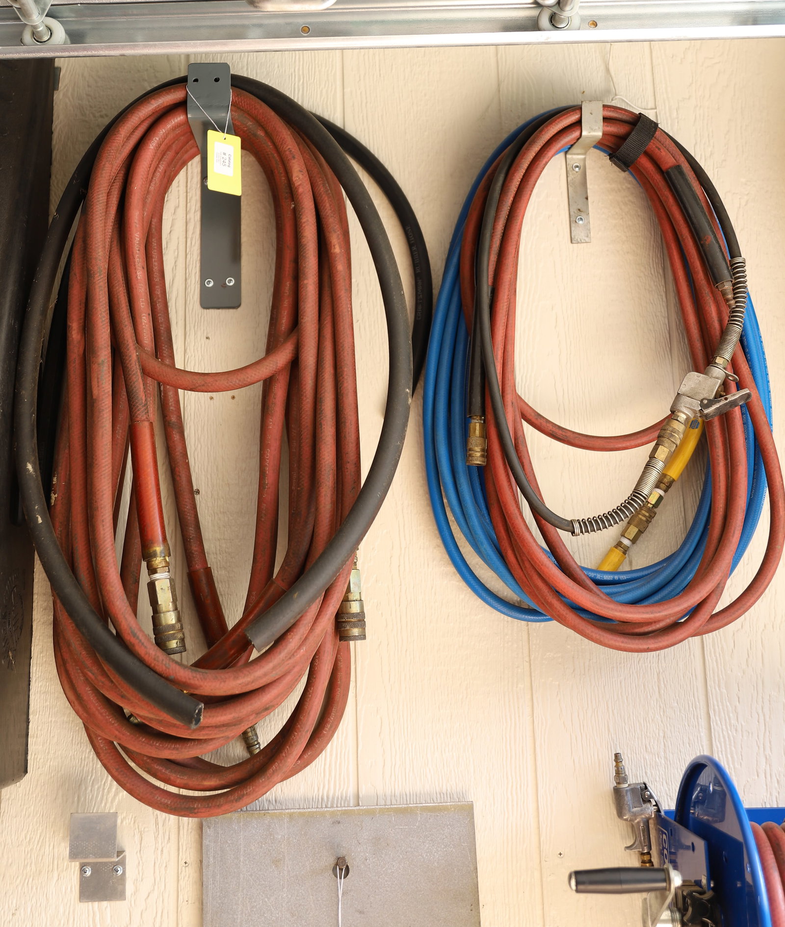 AIR HOSES (1 of 1)