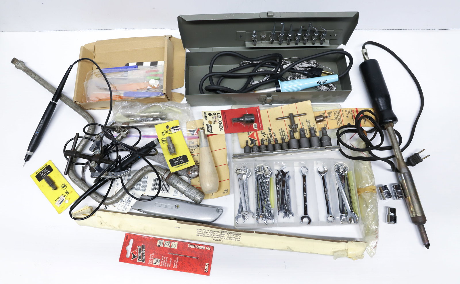 LOT OF TOOLS (1 of 5)