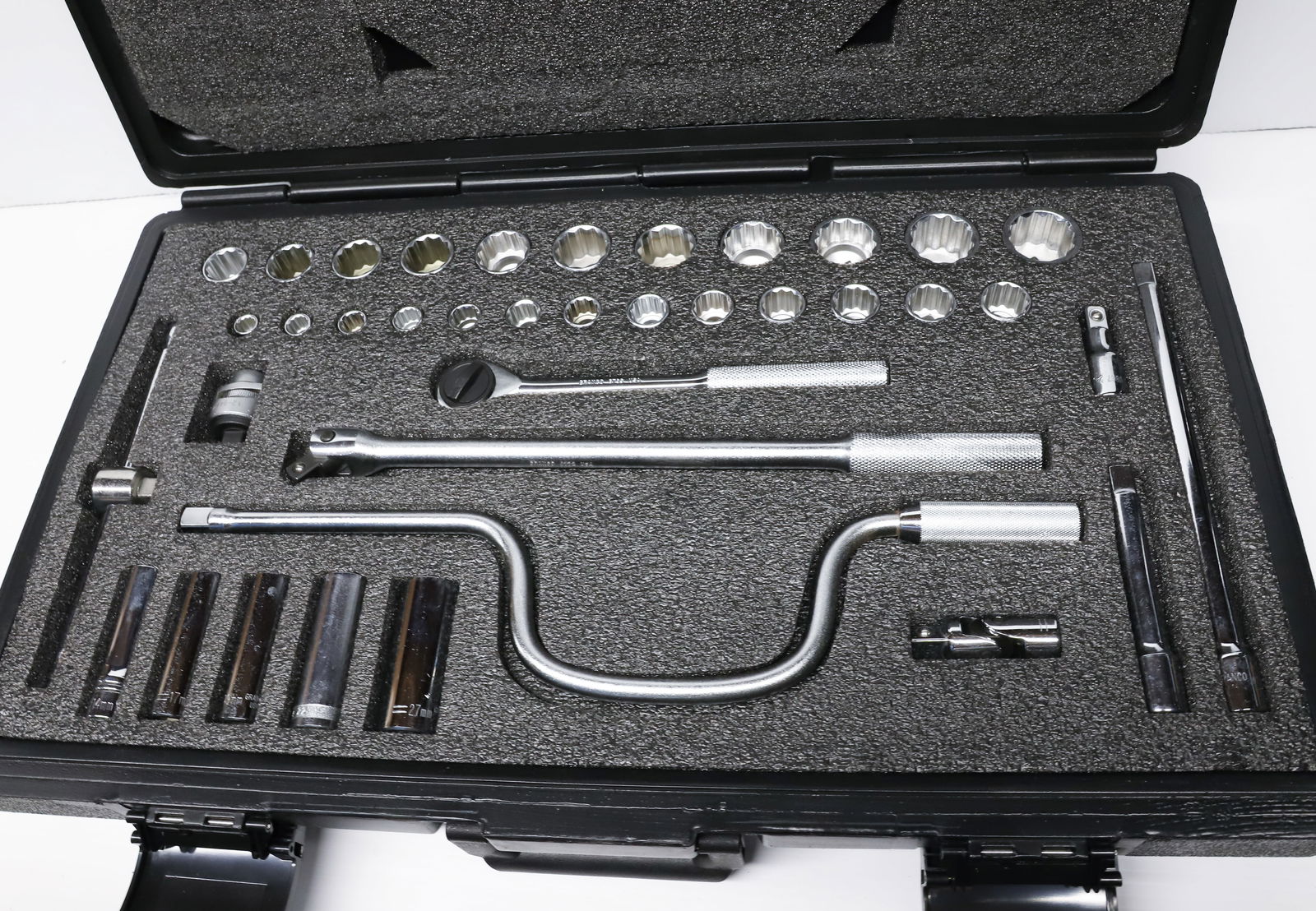 NEW SOCKET SET (1 of 1)