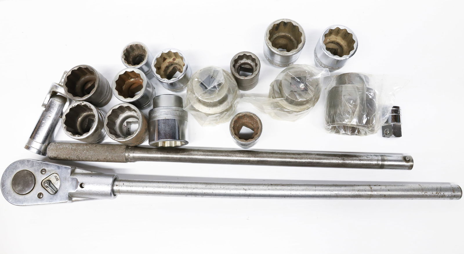 SNAP-ON TOOLS (1 of 2)