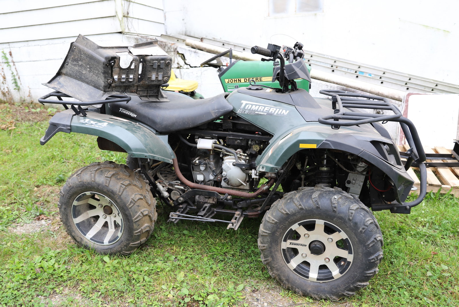 TOMBERLIN 4 WHEELER: SD X30, NEEDS WORK AND BATTERY Terms: THIS SALE IS AN ONLINE ONLY TOOL AND EQUIPMENT AUCTION. PLEASE READ CAREFULLY..... THERE ARE (2) LOCATIONS FOR THE ITEMS LISTED: LOTS 1 TO 286 ARE LOCATED AT 15 N