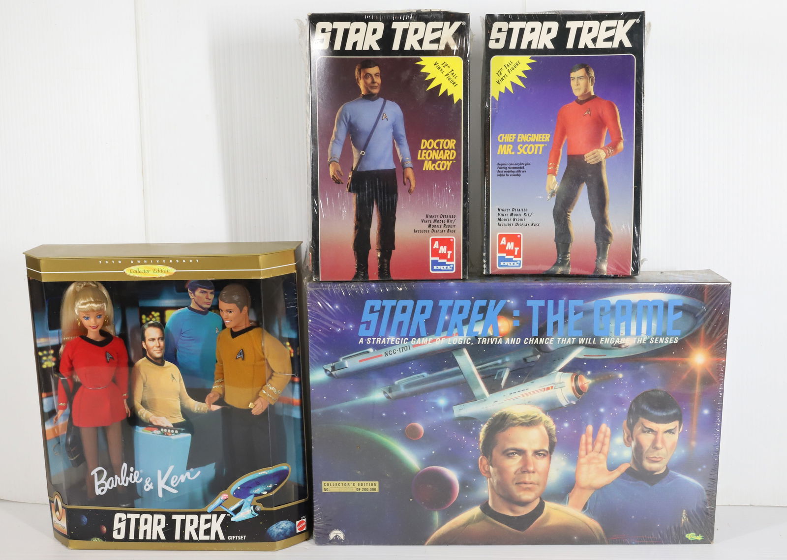 LOT OF STAR TREK ITEMS (1 of 4)
