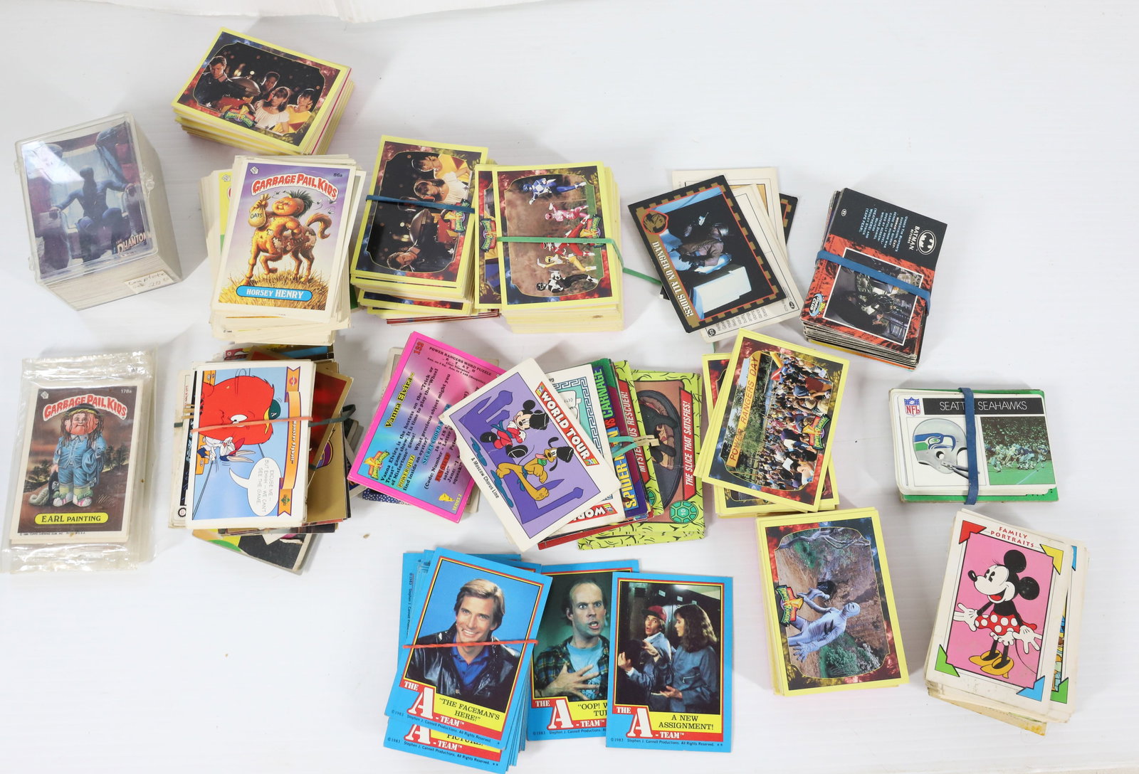 LARGE LOT OF VARIOUS TRADING CARDS (1 of 2)