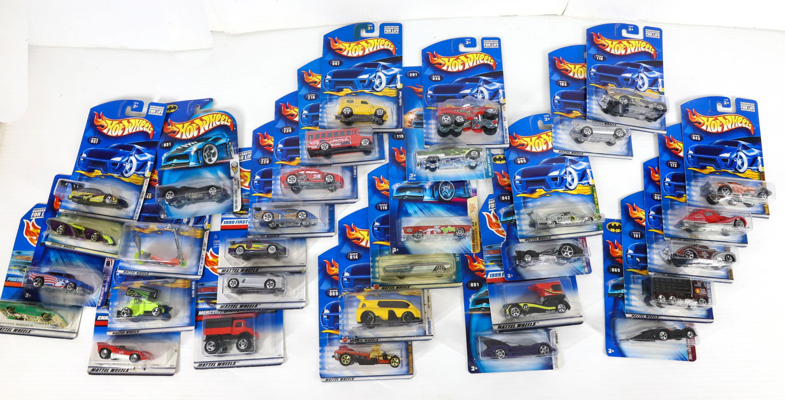LOT OF HOT WHEELS CARS (1 of 3)