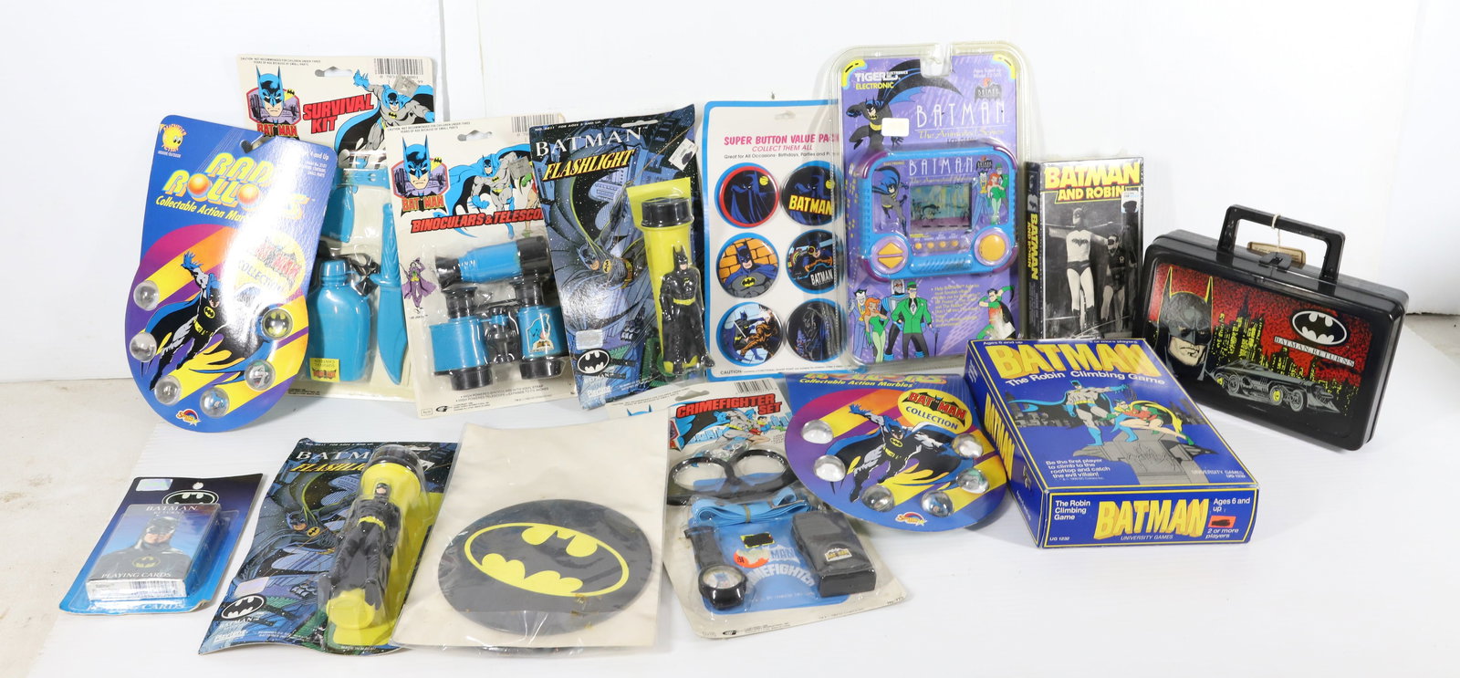 LOT OF BATMAN TOYS (1 of 5)