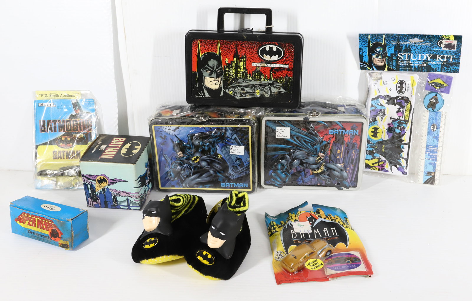 LOT OF BATMAN ITEMS (1 of 6)