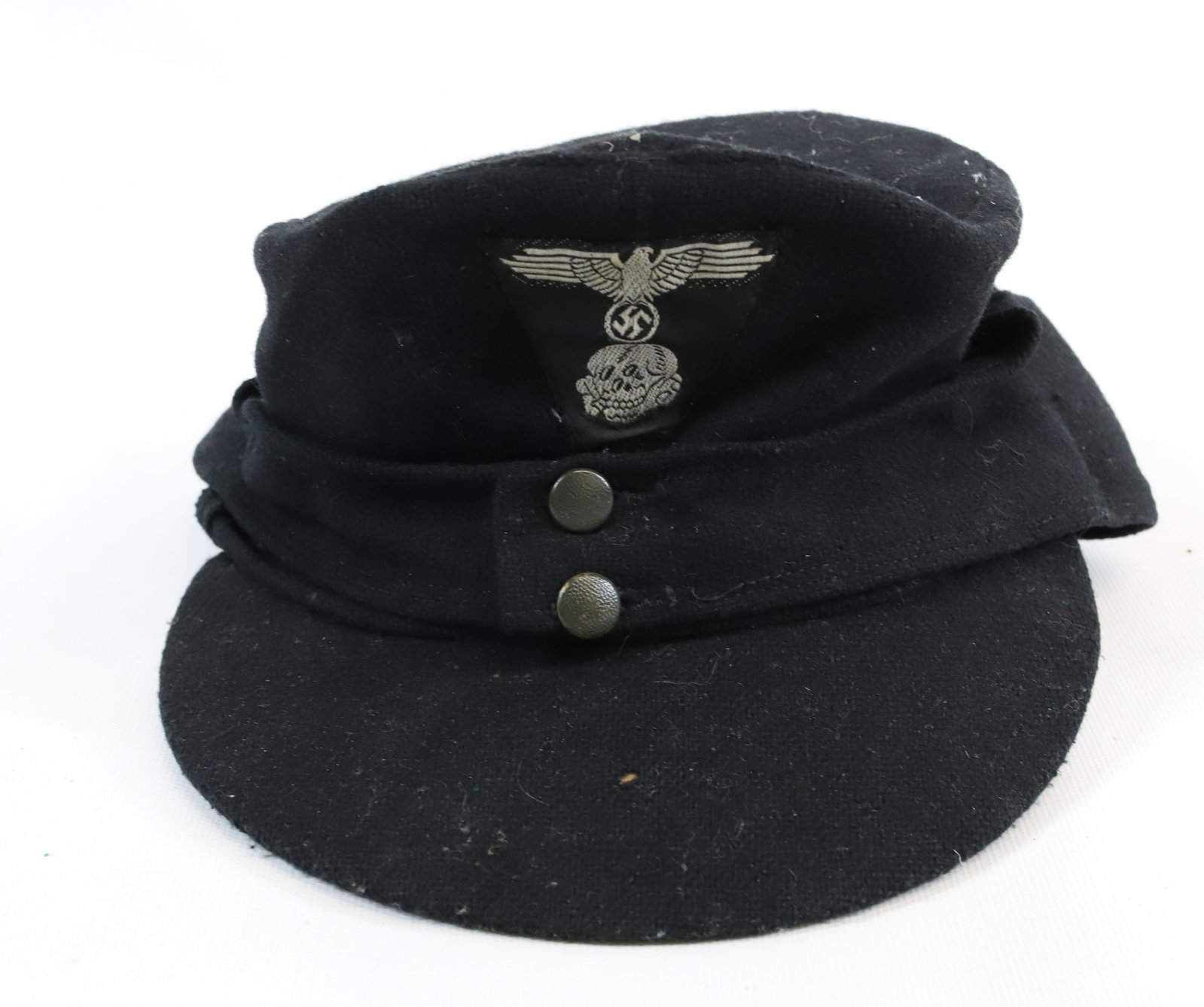 GERMAN WWII HAT: WOOL WITH APPLIED PATCH. Registration: Terms: