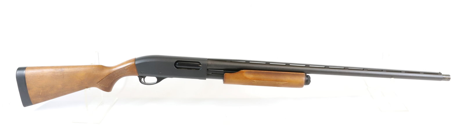 REMINGTON MODEL 870 EXPRESS, PUMP SHOTGUN: 12 GAUGE, 3" MAGNUM SHELLS, SERIAL# W863552M, 28" BARREL WITH SCREW IN FULL CHOKE Registration: Terms: THIS GUN REQUIRES REGISTRATION OR AN FFL TRANSFER TO PURCHASE