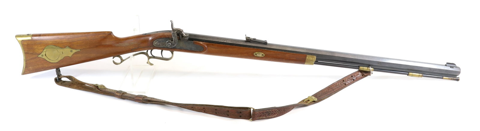 THOMPSON CENTER ARMS PERCUSSION RIFLE: 50 CAL, SERIAL# 49072, 29" BARREL WITH SLING Registration: Terms: ANTIQUE OR BLACK POWDER FIREARM. THERE IS NO REGISTRATION OR FFL TRANSFER REQUIRED