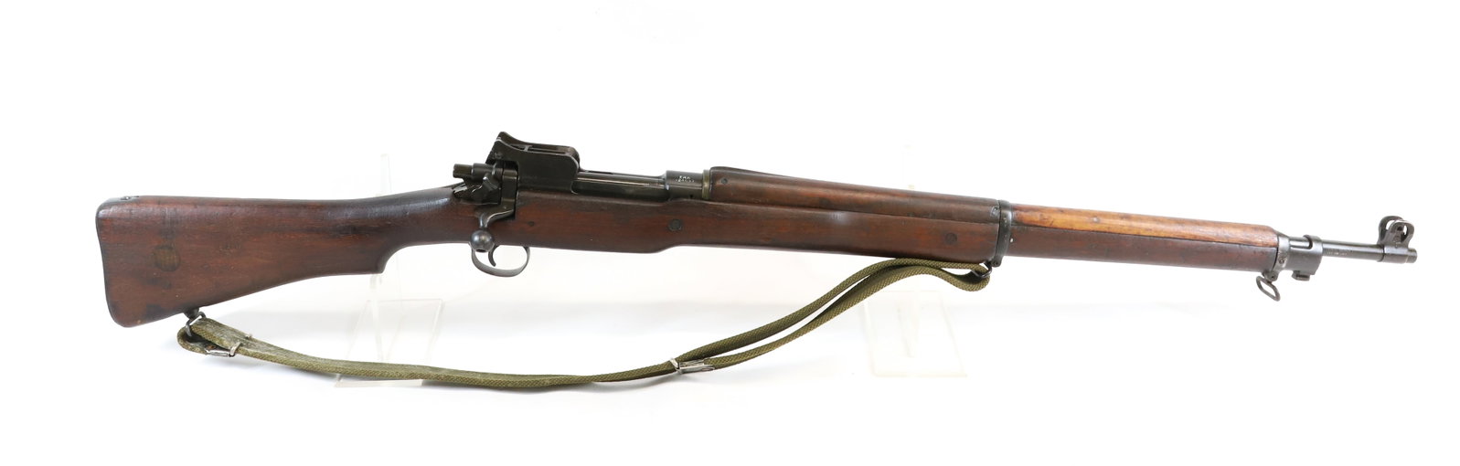 LEE ENFIELD PATTERN 14 BOLT ACTION RIFLE: 303 BRITISH, SERIAL# 424637, GOOD BORE Registration: Terms: THIS GUN REQUIRES REGISTRATION OR AN FFL TRANSFER TO PURCHASE