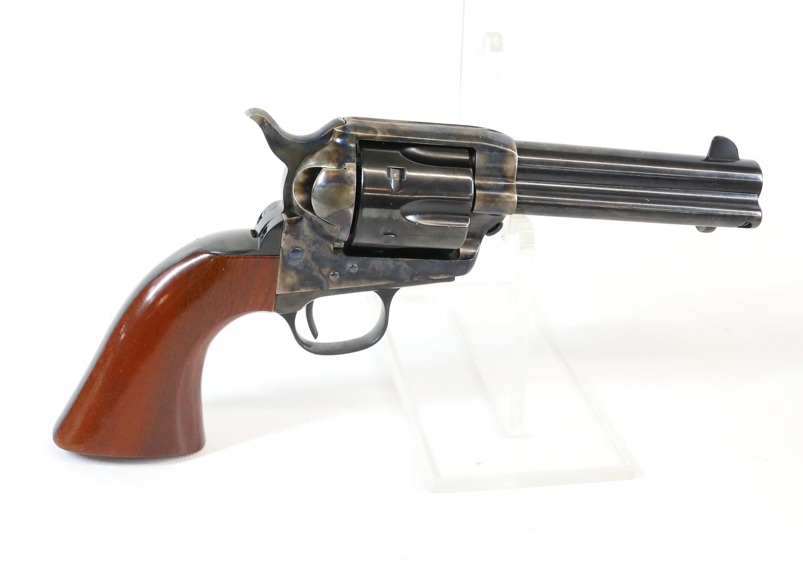 CIMARRON REVOLVER: 44 WCF, SERIAL# P67055, 4 3/4" BARREL, LIKE NEW IN BOX Registration: Terms: THIS GUN REQUIRES REGISTRATION OR AN FFL TRANSFER TO PURCHASE