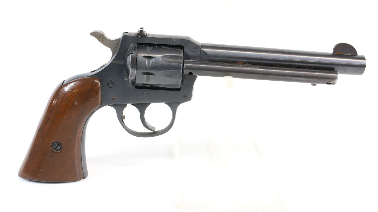 H&R MODEL 949 REVOLVER: 22 CAL, SERIAL# AE77747, 5 1/2" BARREL Registration: Terms: THIS GUN REQUIRES REGISTRATION OR AN FFL TRANSFER TO PURCHASE
