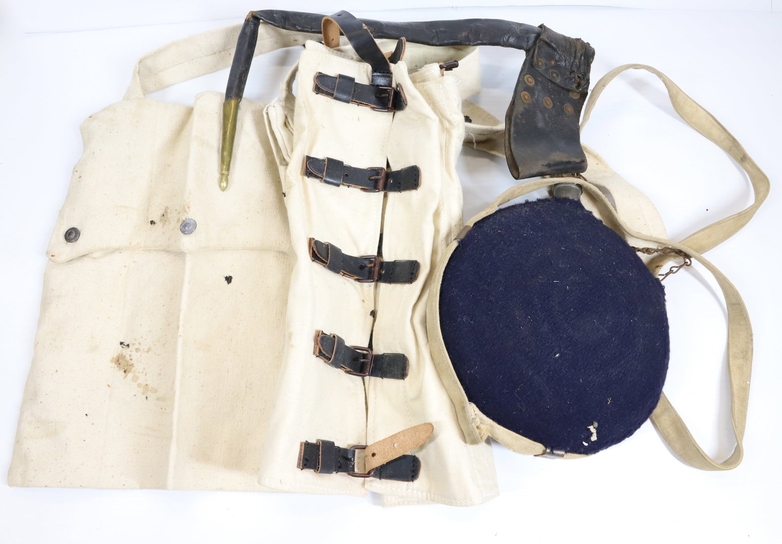 US MILITARY LOT: CANTEEN, BAYONET SCABBARD, AND CANVAS